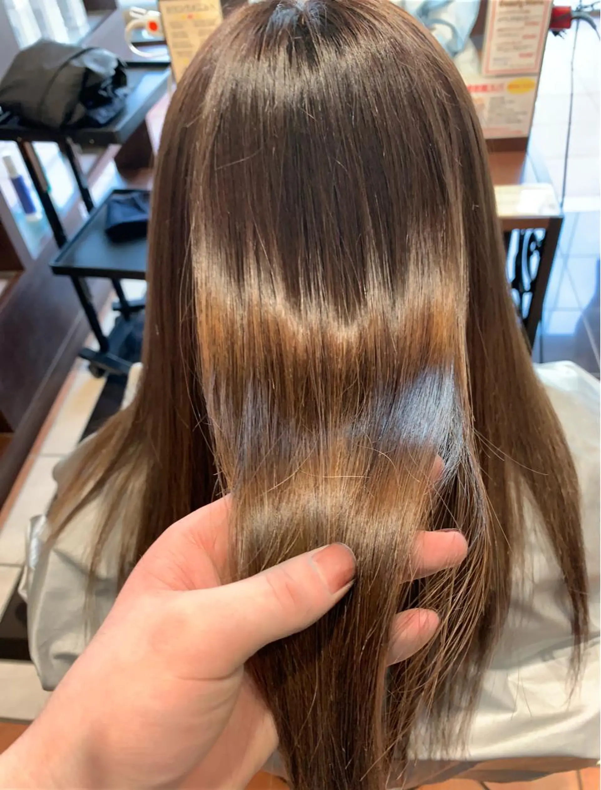 ミディアム カラーリスト菅澤 岳のヘアスタイル