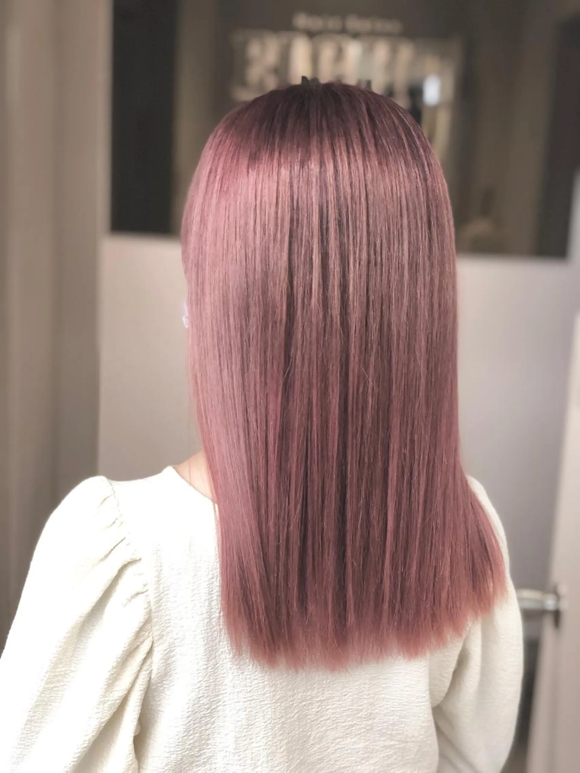 ミディアム EIGHT 船橋のヘアスタイル