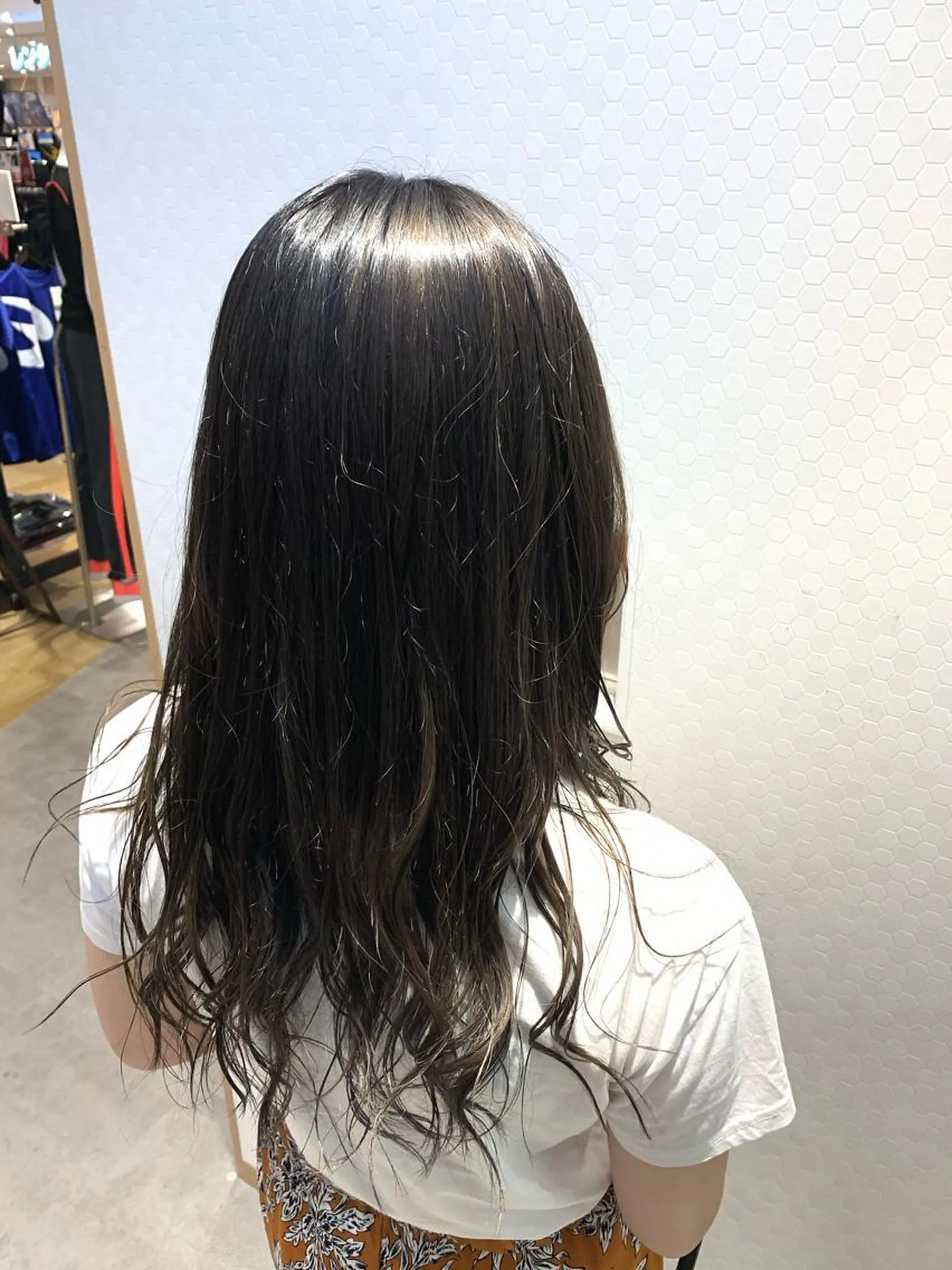 ロング カラー 大橋 一智のヘアスタイル