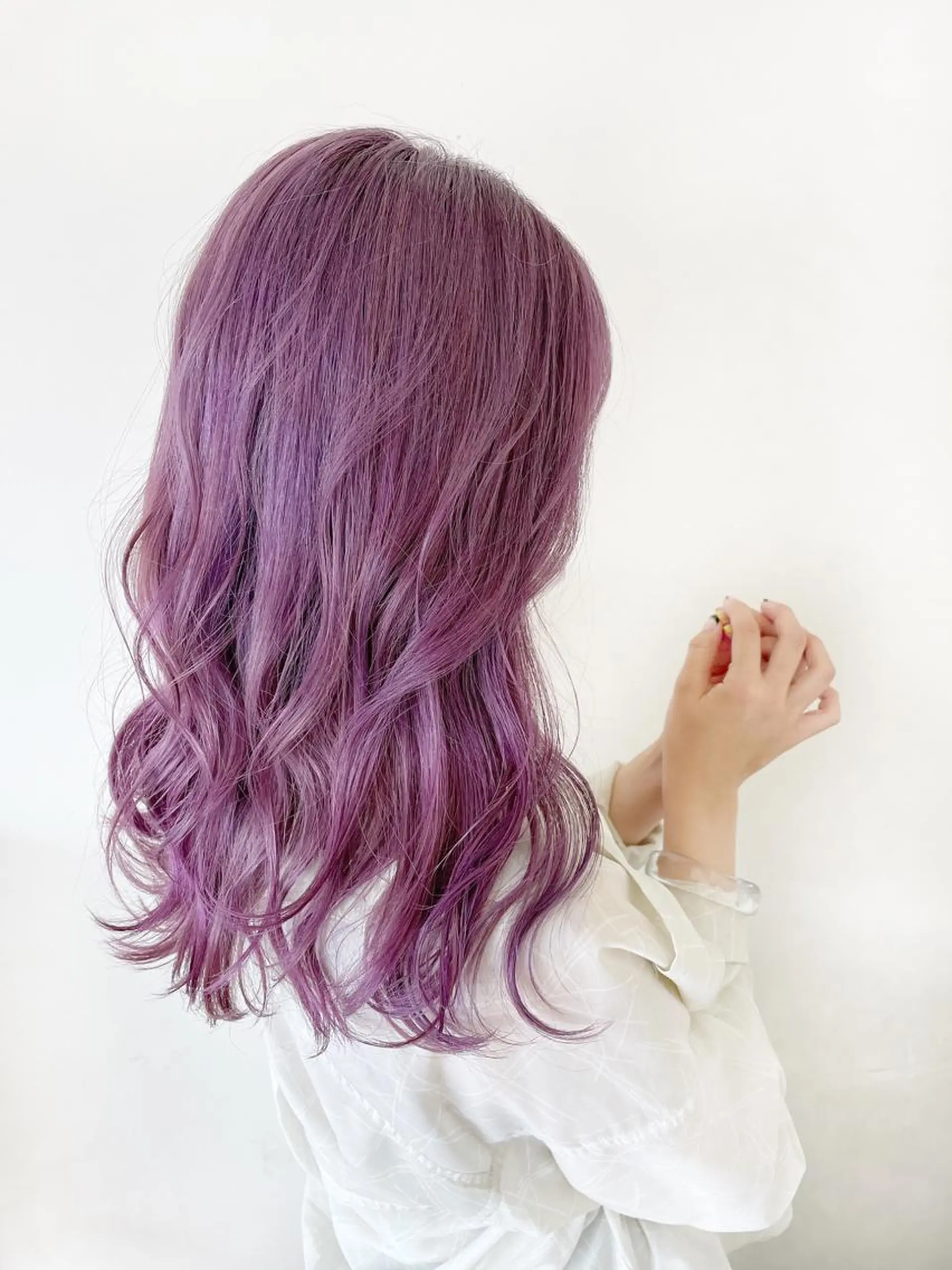 セミロング カラー ラベンダーカラー 杉村 未来のヘアスタイル