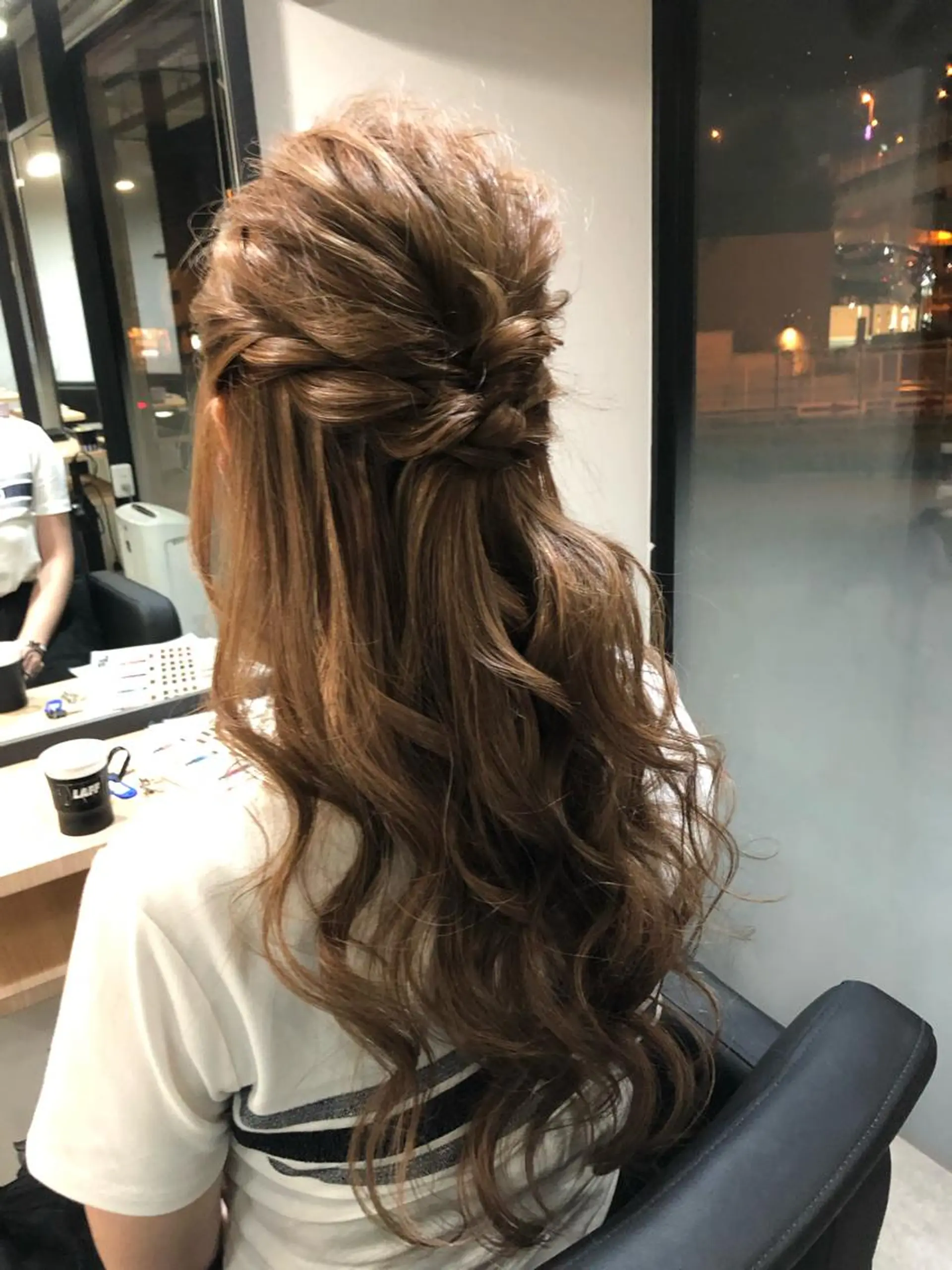 ロング カラー ヘアアレンジ ハーフアップ エクステ alpha. カラーエクステ下妻のヘアスタイル