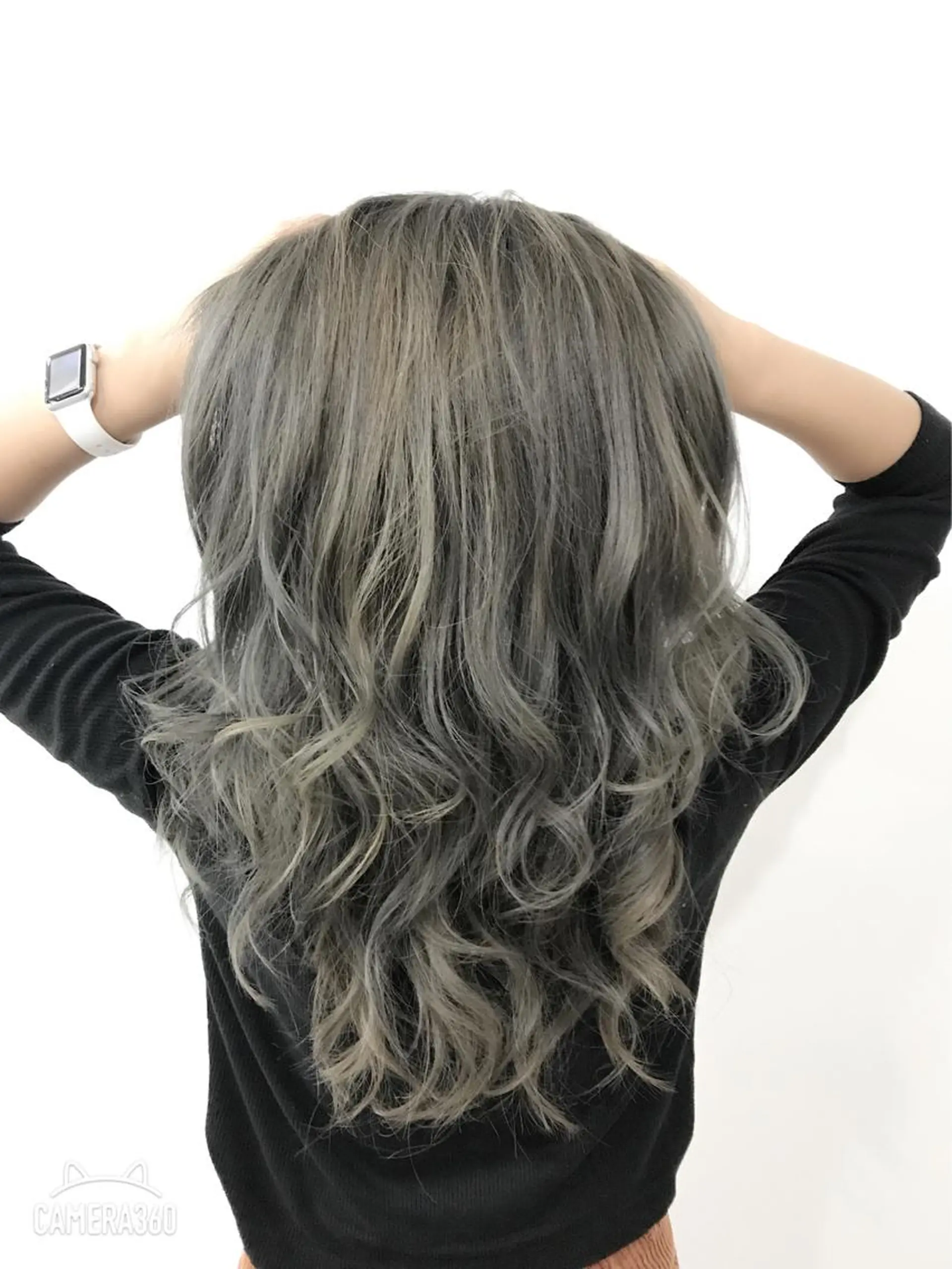 ロング カラー ブリーチ 透明感カラー ダブルカラー 相武台ショート特化 💐川崎希💐のヘアスタイル