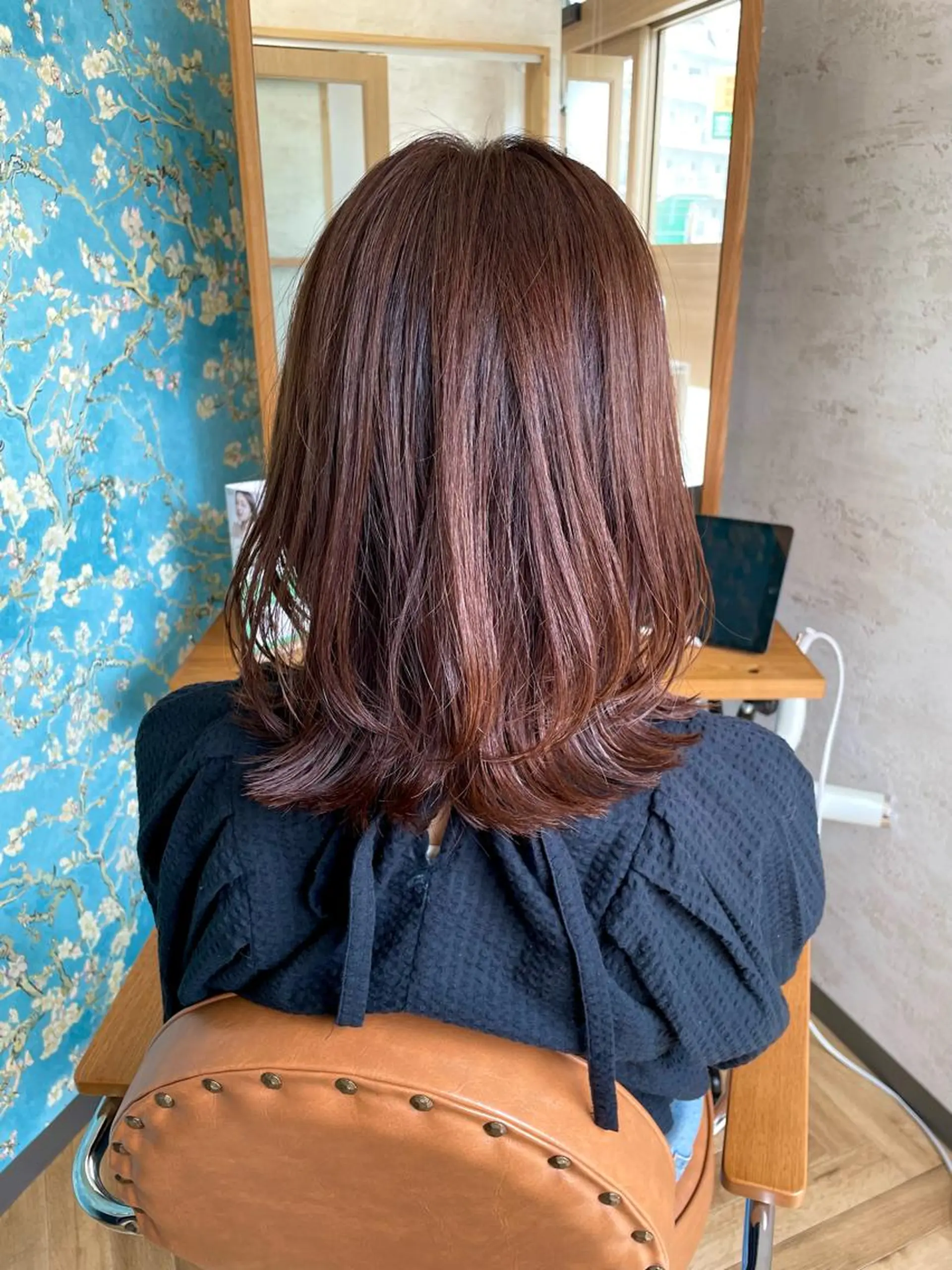 ミディアム カラー カット ヘアカラー トリートメント 高橋 芽衣のヘアスタイル
