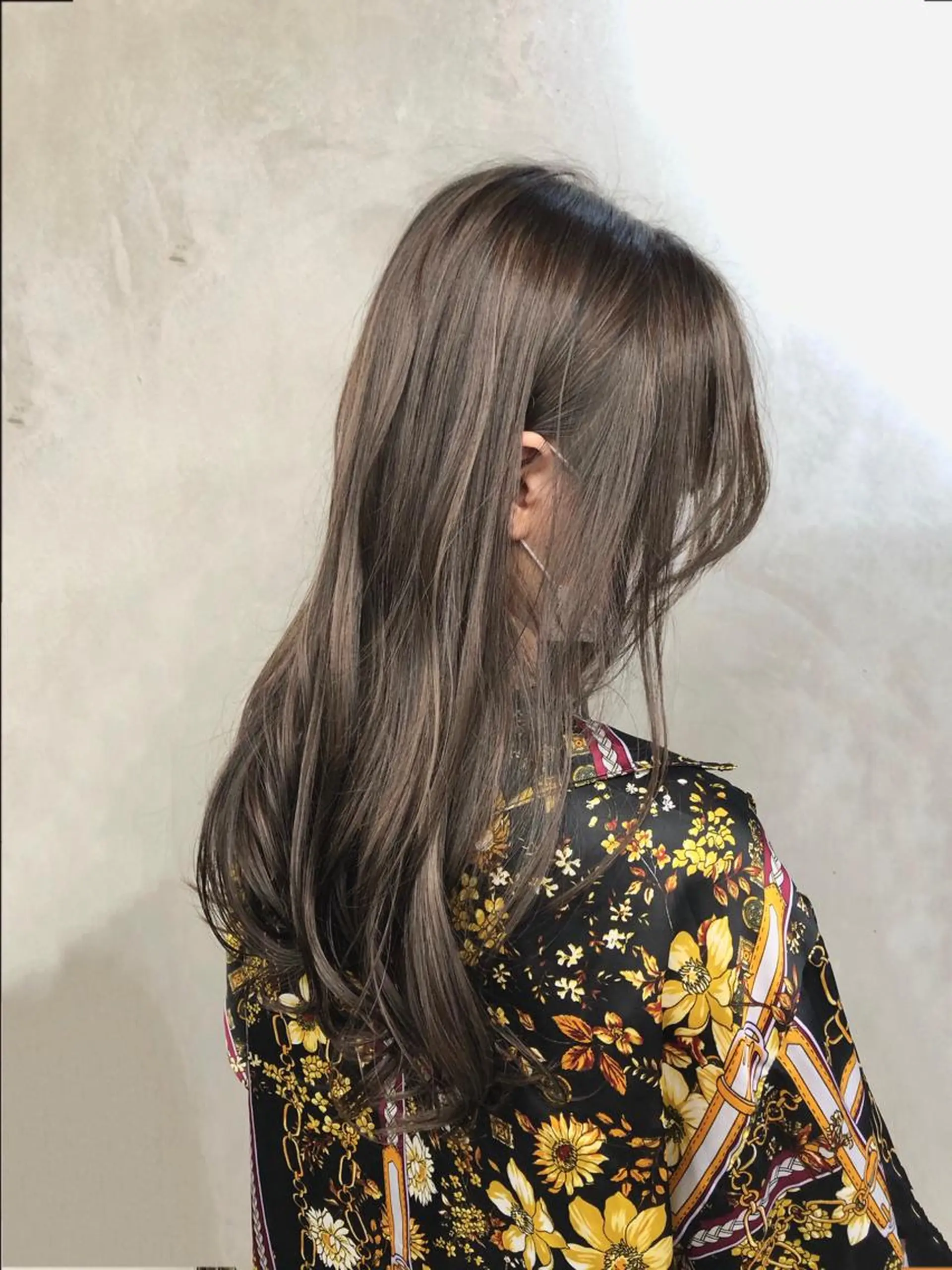 ロング カラー アディクシーカラー ハイライトカラー イルミナカラー ハイライト ヘアカラー トリートメント 韓国風レイヤー🗝要 暗透カラー📓吉祥寺のヘアスタイル