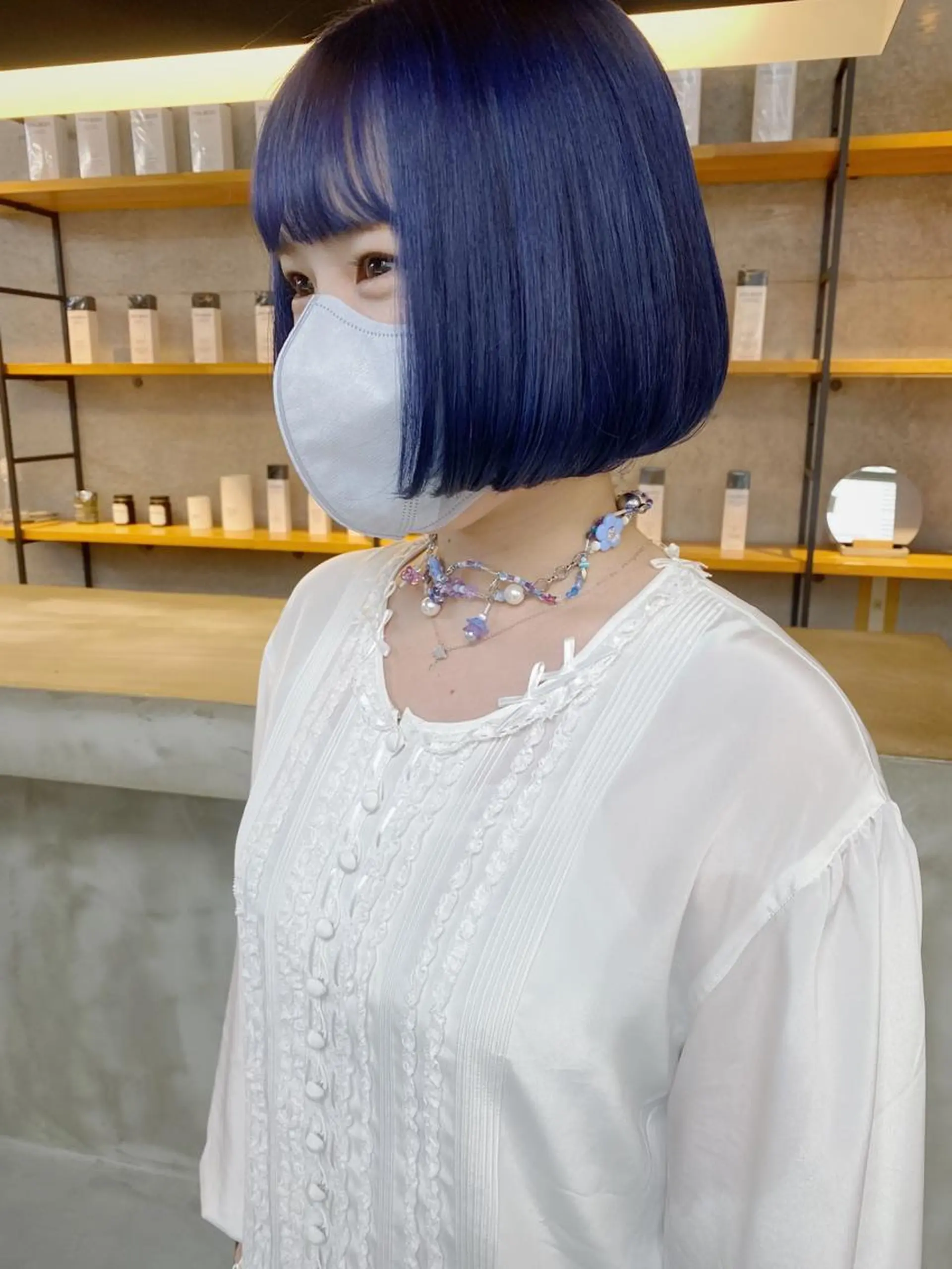 ショート カラー ヘアアレンジ ブルーカラー ネイビーカラー ボブ son hair HIROEのヘアスタイル