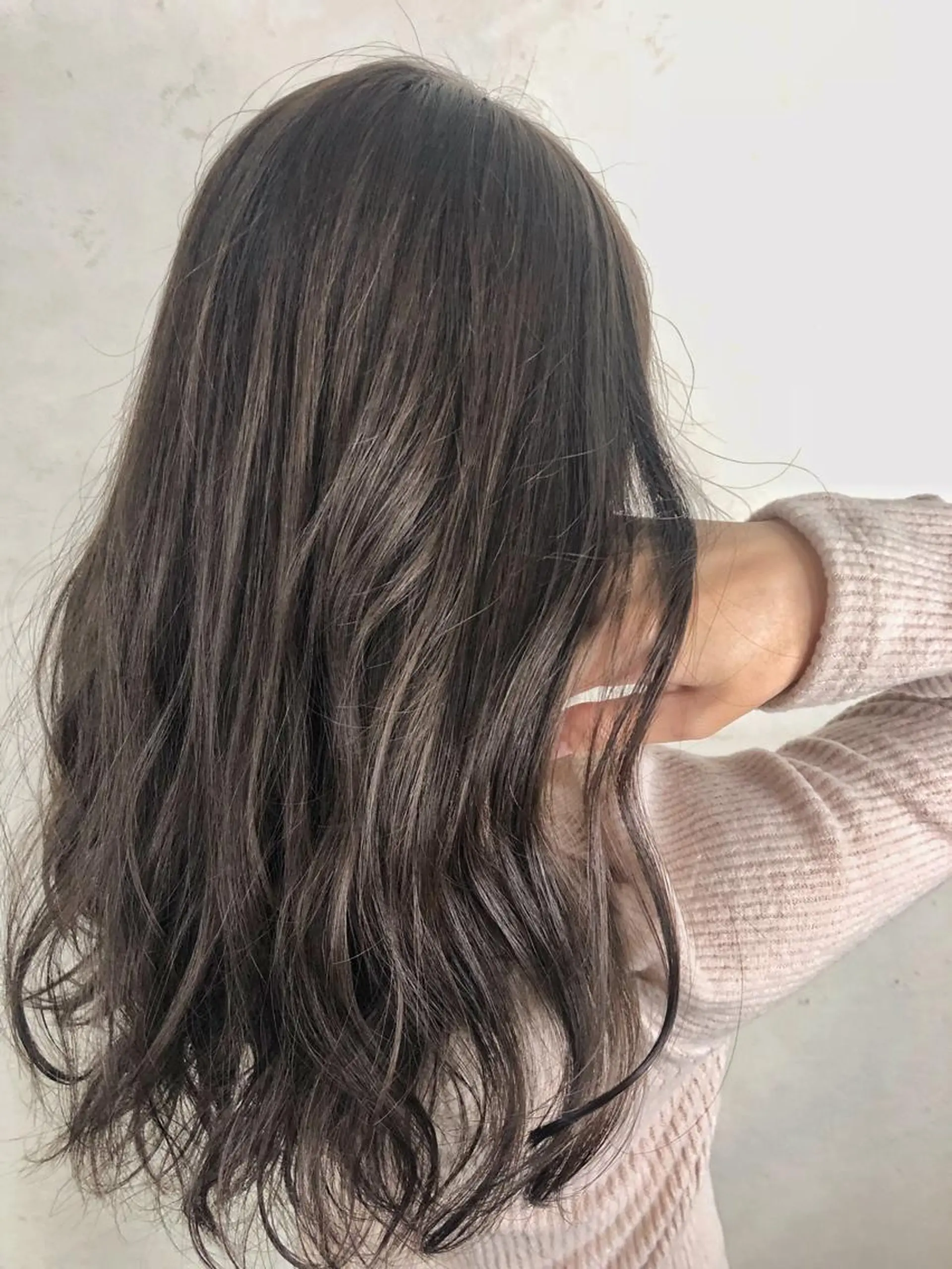 ロング カラー ヘアアレンジ 透明感カラー AHNKISM AHNKISMのヘアスタイル