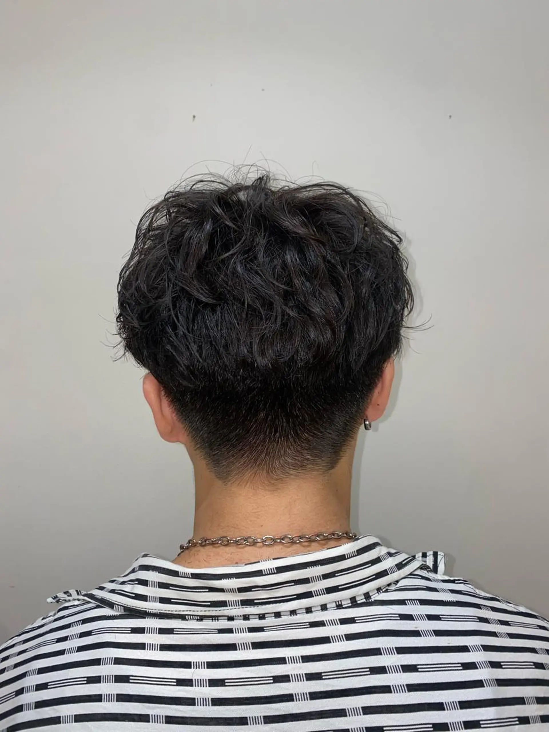 ショート パーマ メンズ メンズパーマ 刈り上げ GROW 秋葉原所属・池田 圭佑のヘアスタイル
