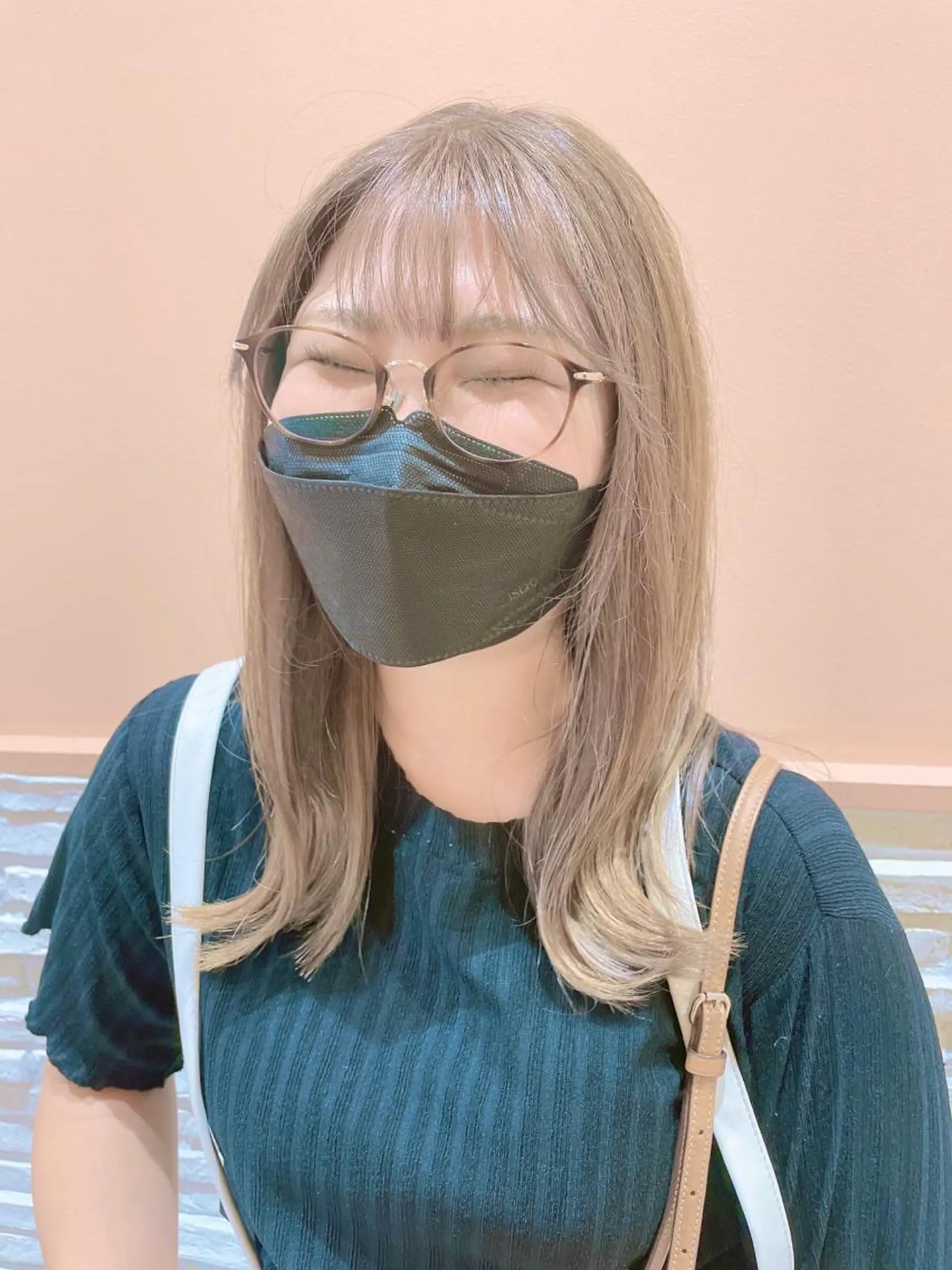 ミディアム カラー ベージュカラー ブリーチ カット ヘアカラー トリートメント 🦖鶴岡香純🦖 産休中のヘアスタイル