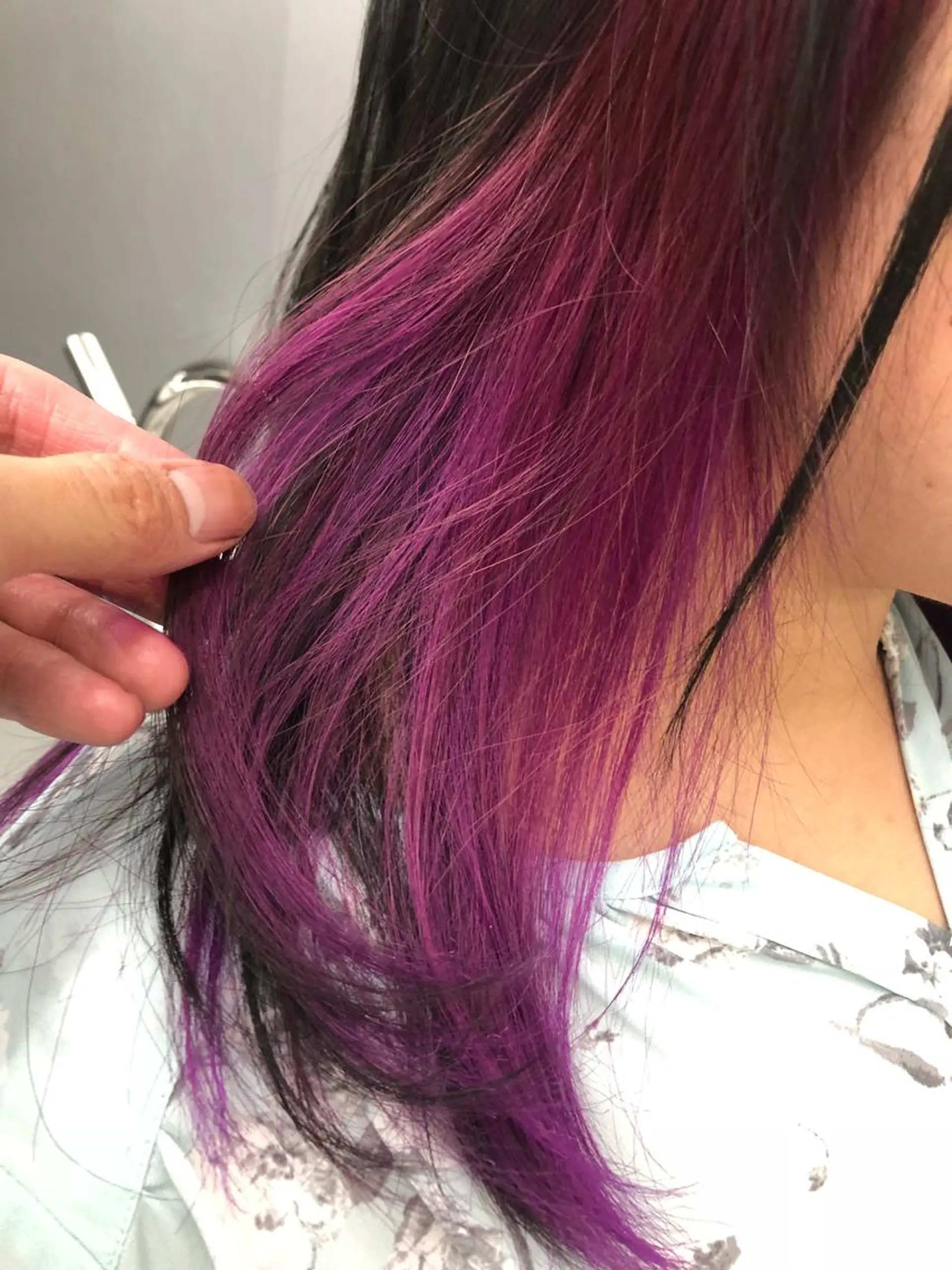 ミディアム カラー インナーカラー ヘアカラー 岩崎 裕司のヘアスタイル