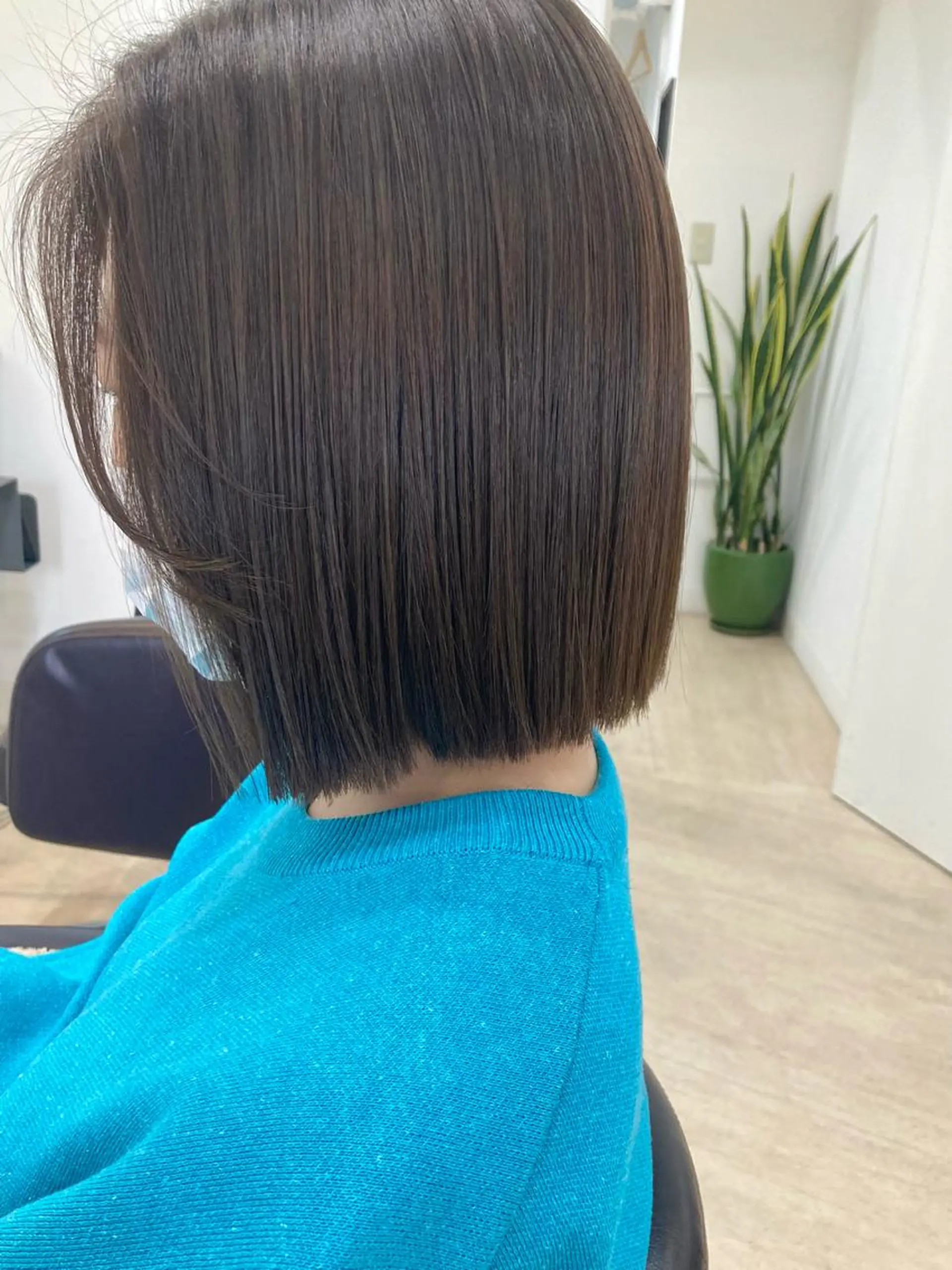 ショート カラー 切りっぱなしボブ ボブ カット ヘアカラー 韓国風⭐️くびれヘア 🍀高津かえでのヘアスタイル