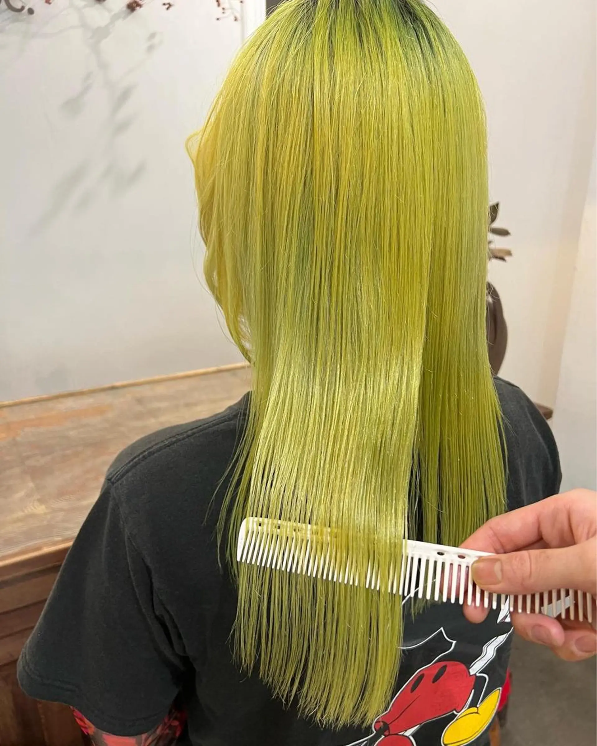 ミディアム カラー ブリーチ イエローカラー カット ヘアカラー 千葉 郁也のヘアスタイル