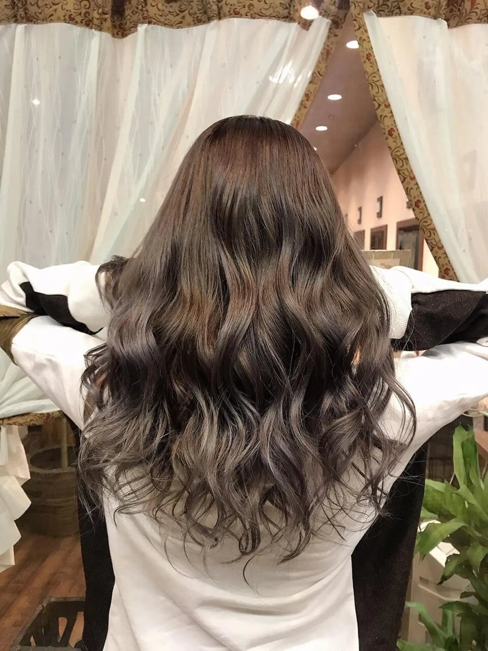 セミロング カラー カット ヘアカラー THE2ND 大竹 瞳のヘアスタイル