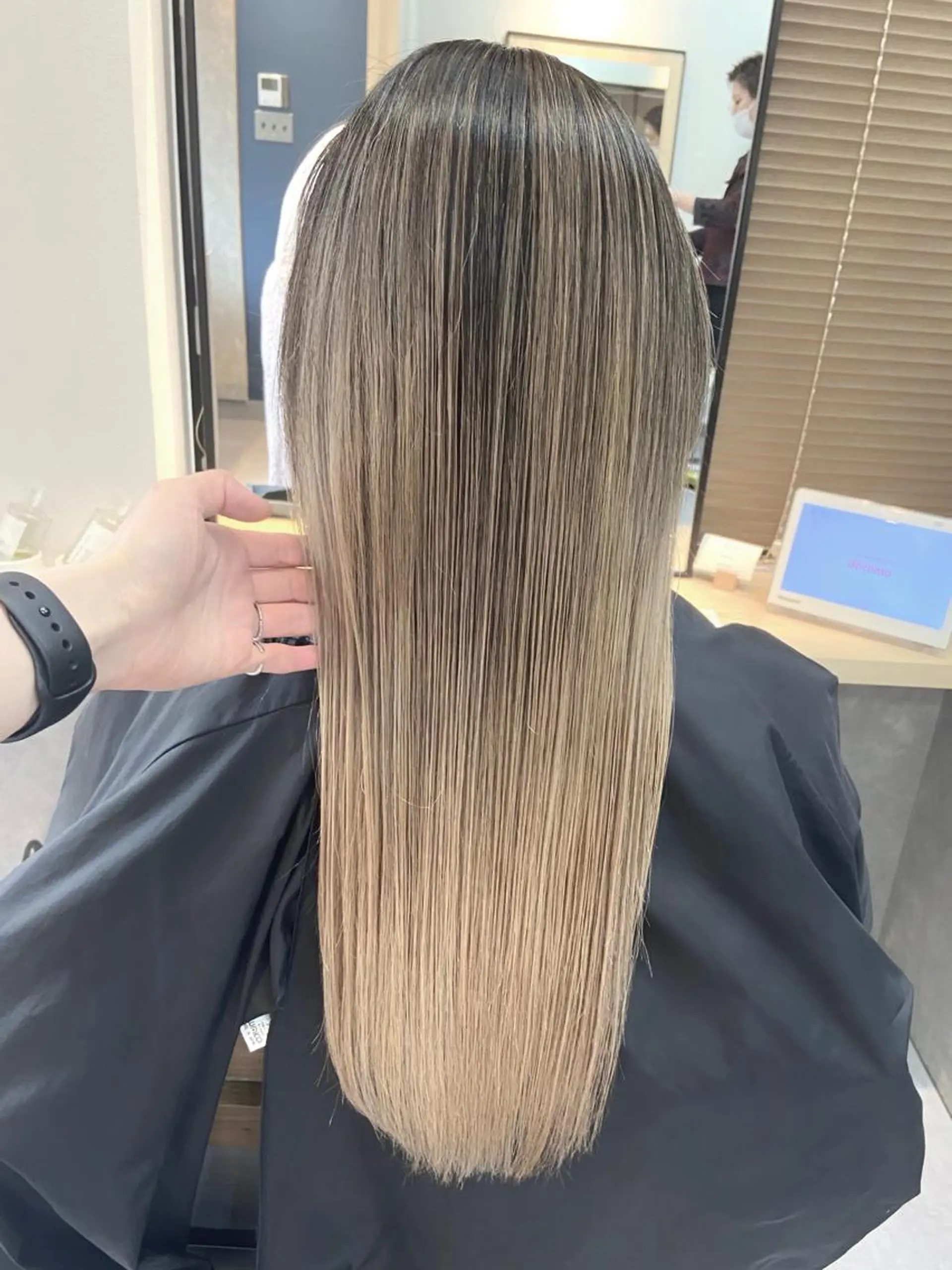 ロング ヘアカラー トリートメント 褒められヘアー ERI✨のヘアスタイル