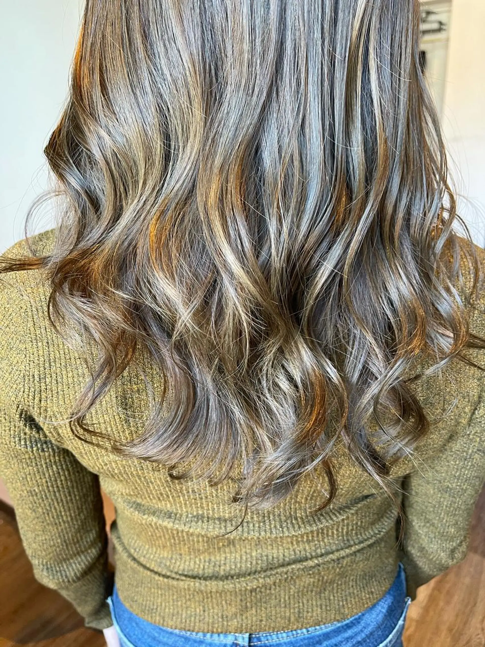 セミロング カラー ヘアカラー 艶髪特化美容師 白岩　悟のその他イメージ
