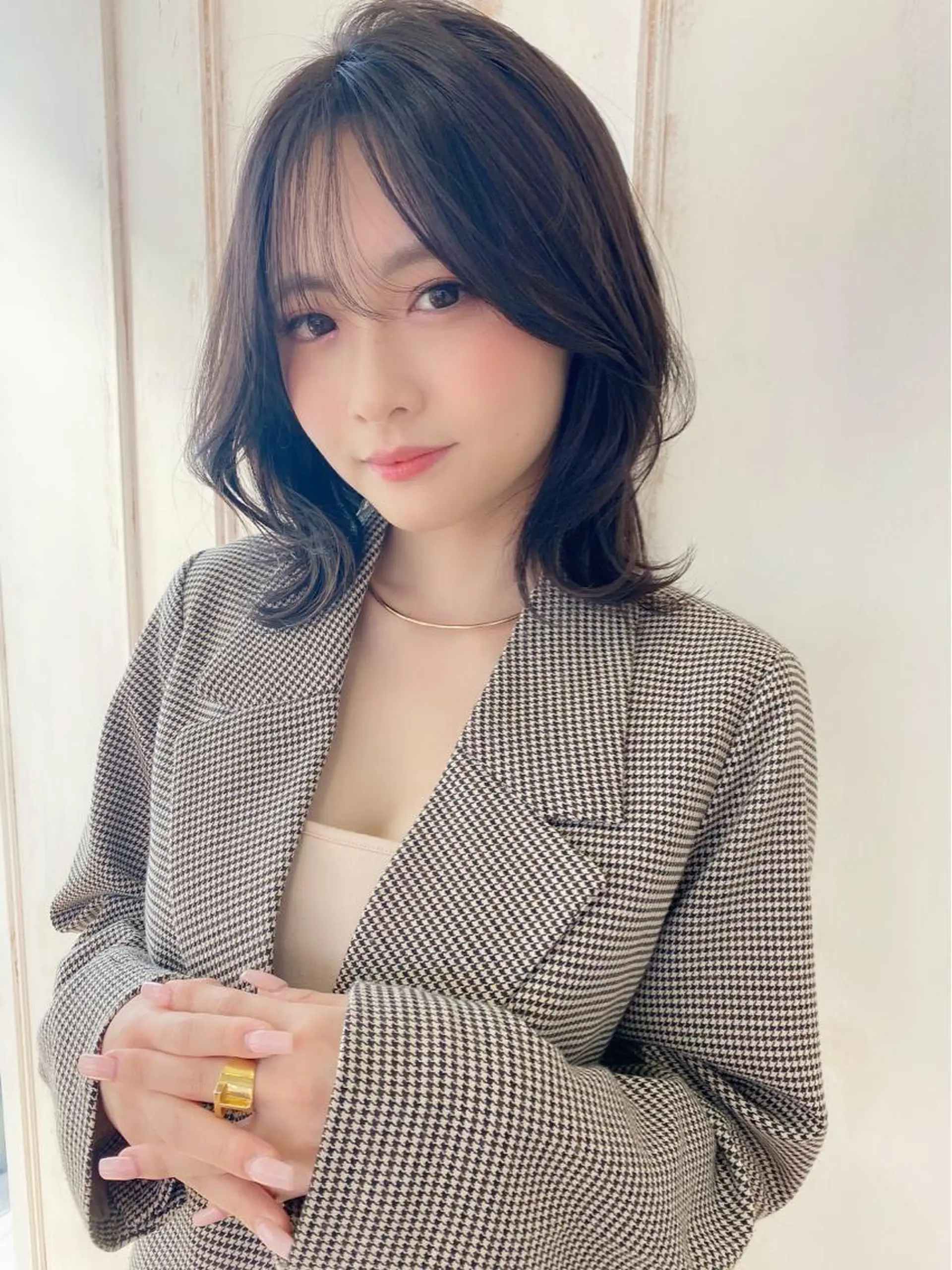 ミディアム 韓国風ヘア レイヤーカット 鎌倉 彩のヘアスタイル