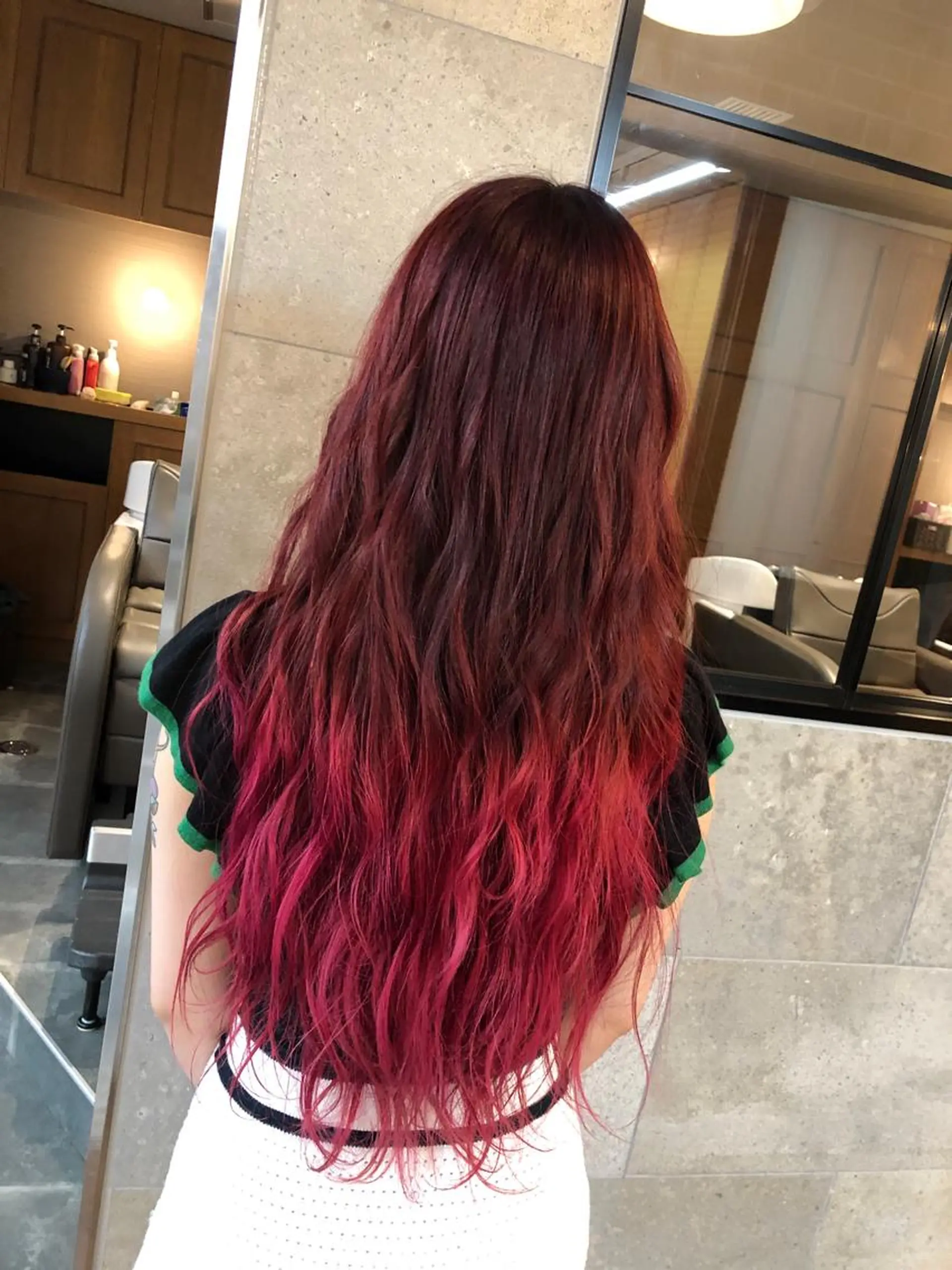 カラー 人気のレイヤーカット TAROのヘアスタイル