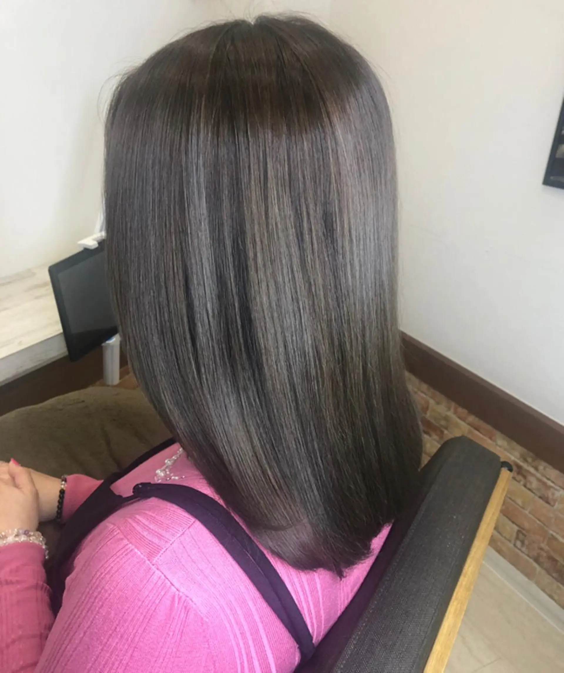 セミロング ヘアカラー Lucet所属・糸井 一輝のヘアスタイル