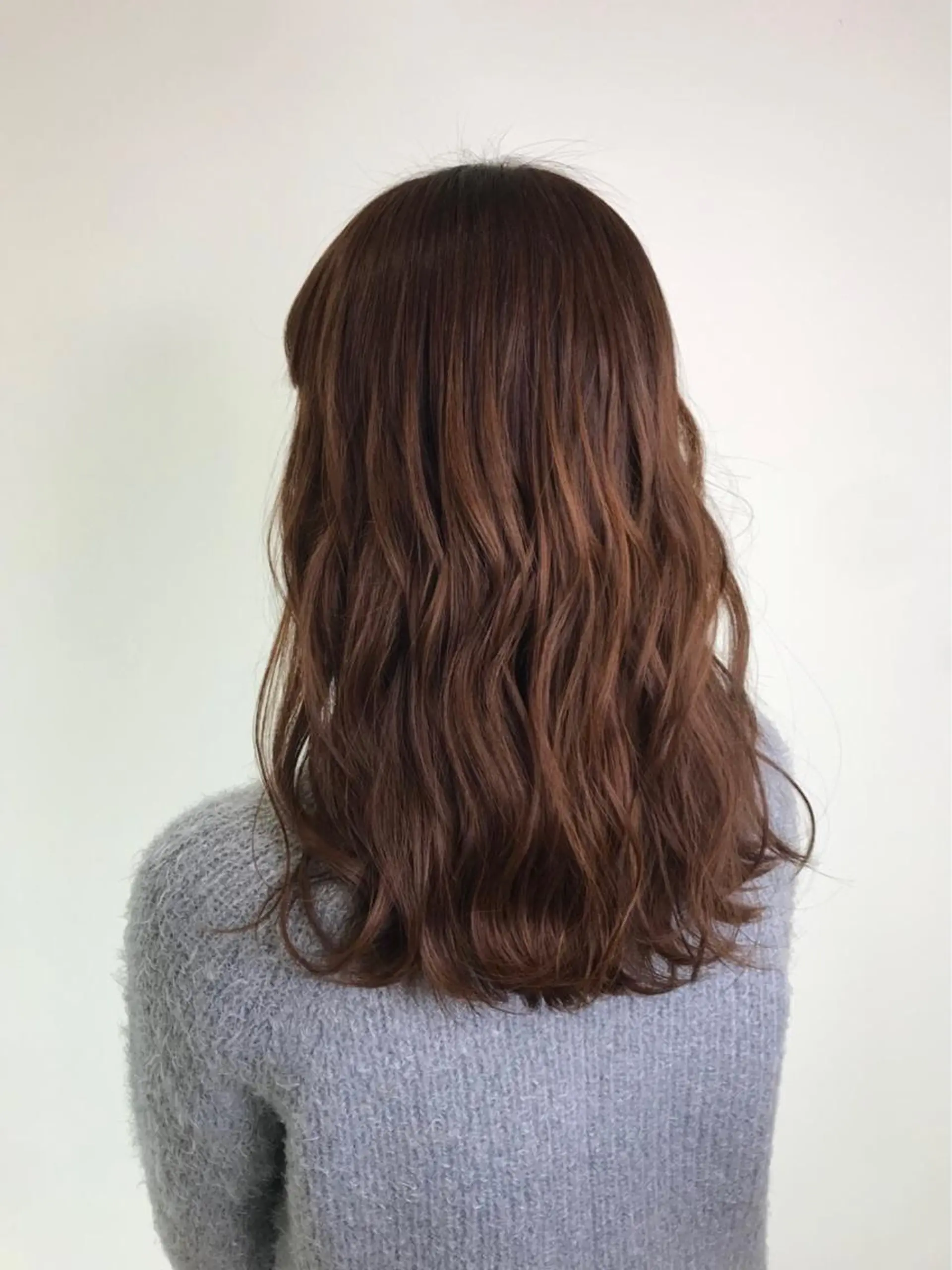 カラー インナー×縮毛矯正 ピンクカラー澤井里菜のヘアスタイル