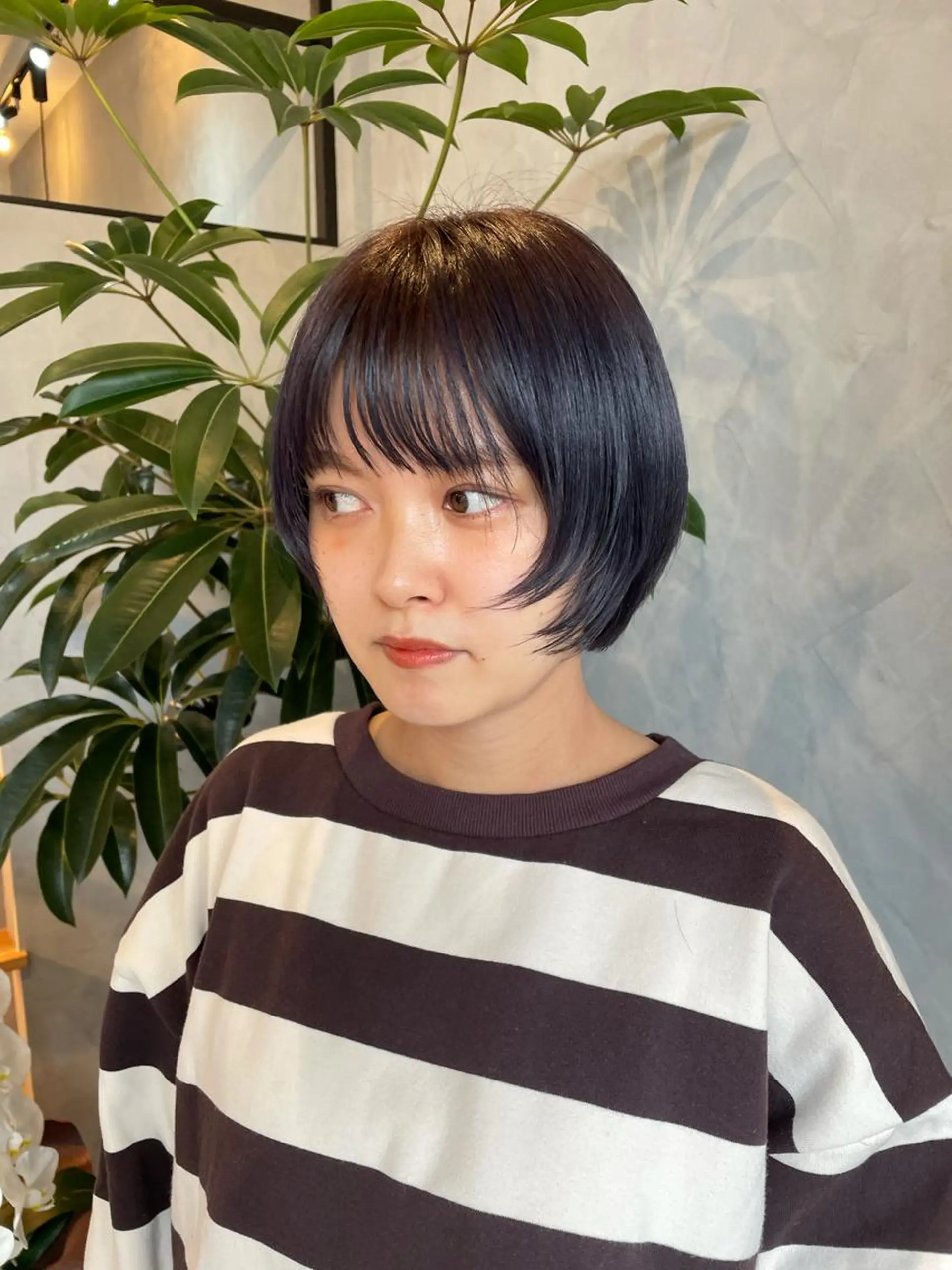 ショート カラー 顔周りカット ショートヘア カット ヘアカラー トリートメント ヘッドスパ Basis 田口豪司のヘアスタイル