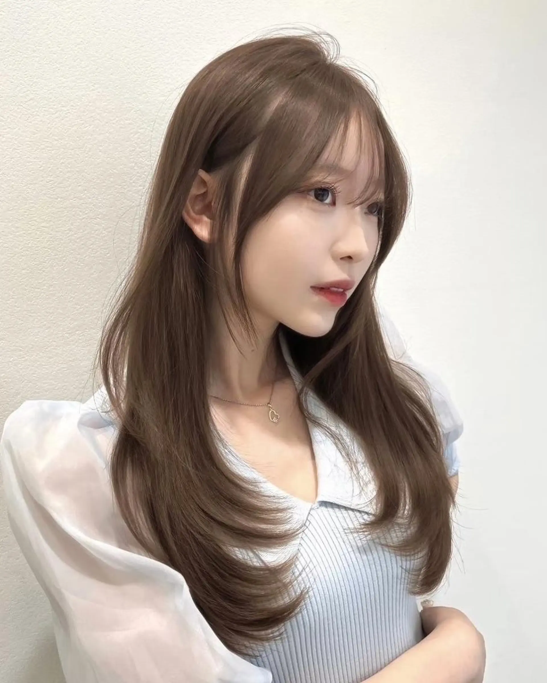 ロング カラー カット ヘッドスパ ヘアセット 韓国ベージュ🇰🇷 レイヤー🤍SHEのヘアスタイル