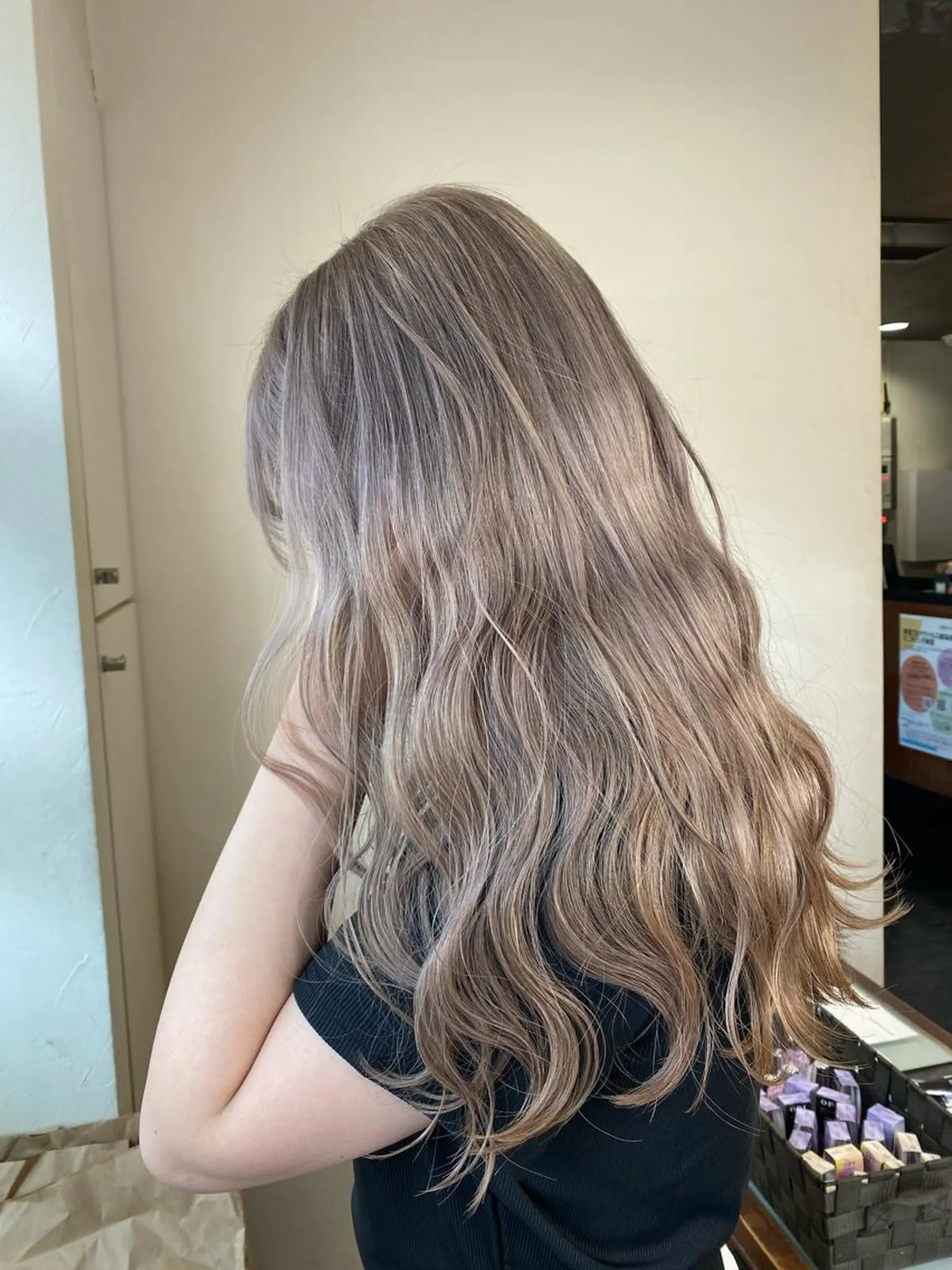 セミロング カラー ヘアアレンジ ブリーチ ekolu北梅田店所属・梅田中崎町髪質改善 /オキヒロト/エコルのヘアスタイル