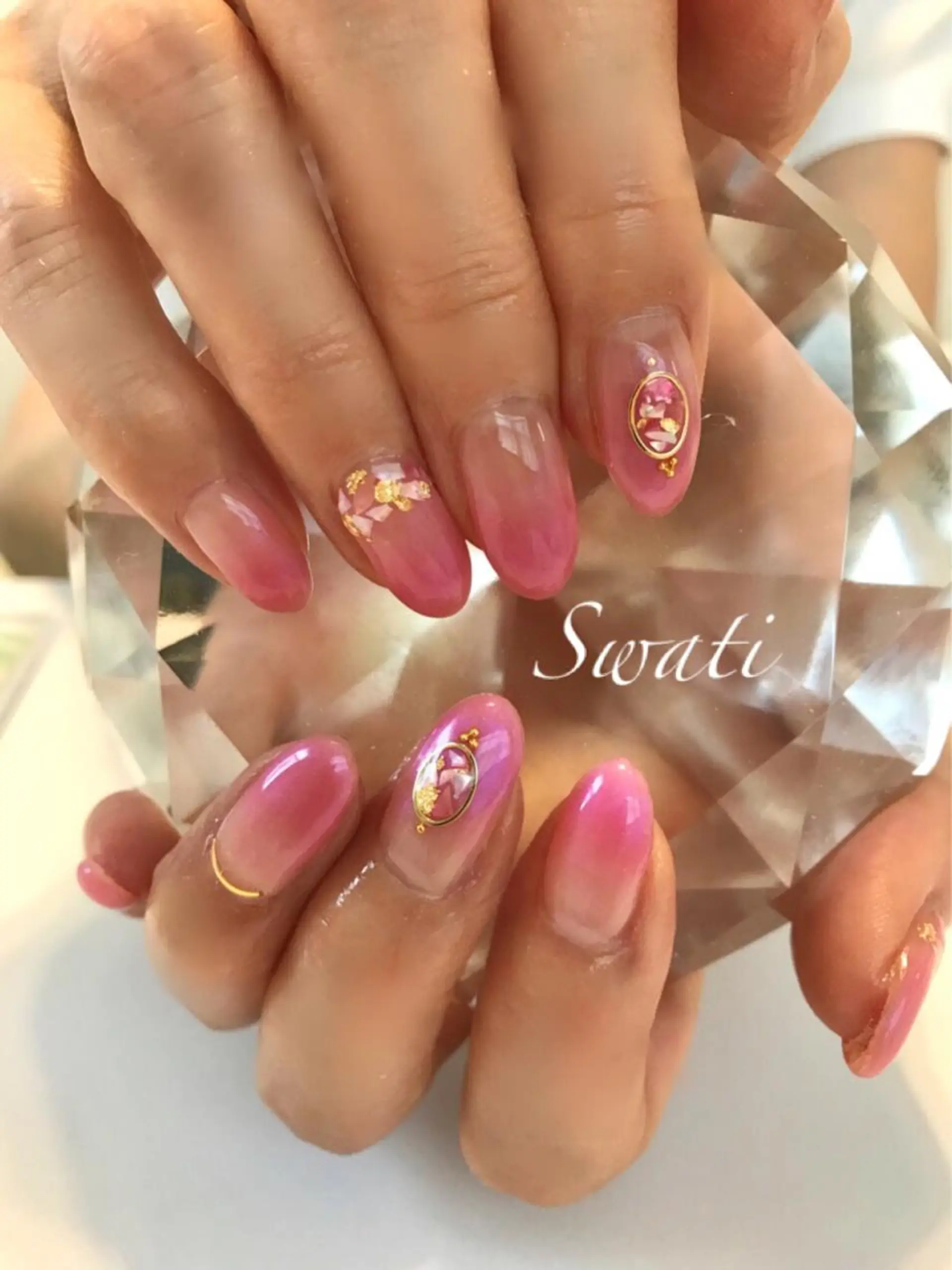 ネイル アートネイル グラデーション オフィスネイル ピンク シンプルネイル yuko (ネイリスト)のネイルデザイン