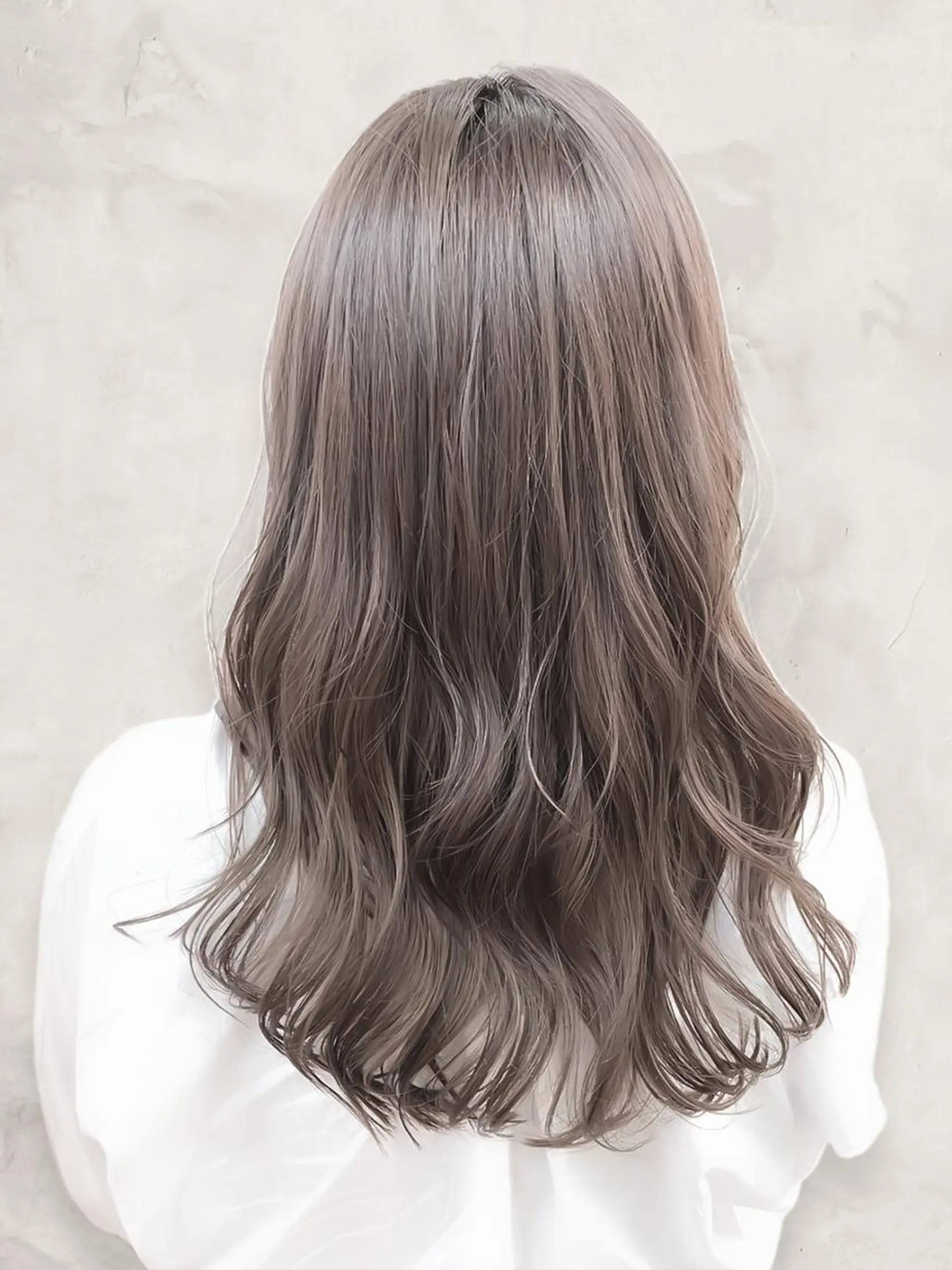 カラー Blossomミカ 🦋眉マツパマツエクのヘアスタイル