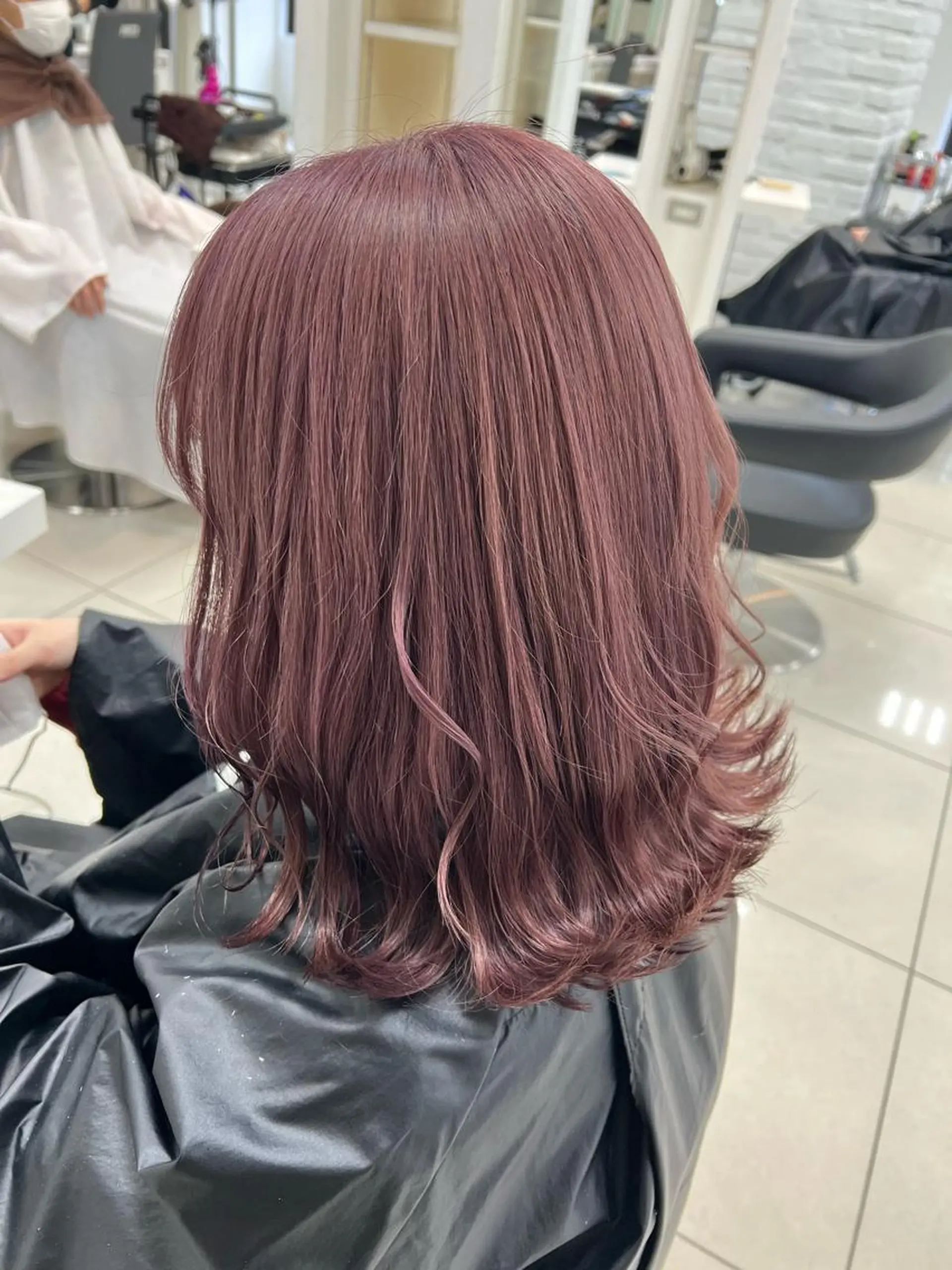 ミディアム カラー ブリーチ ピンクカラー ヘアカラー トリートメント 【暖色カラー特化】 中山由梨のヘアスタイル