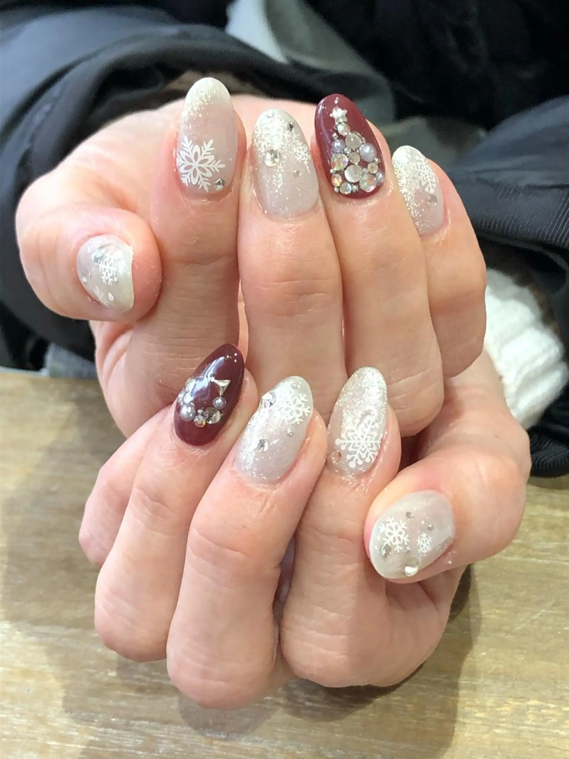 ネイル マグネットネイル Nest 三田のマツエク・マツパデザイン