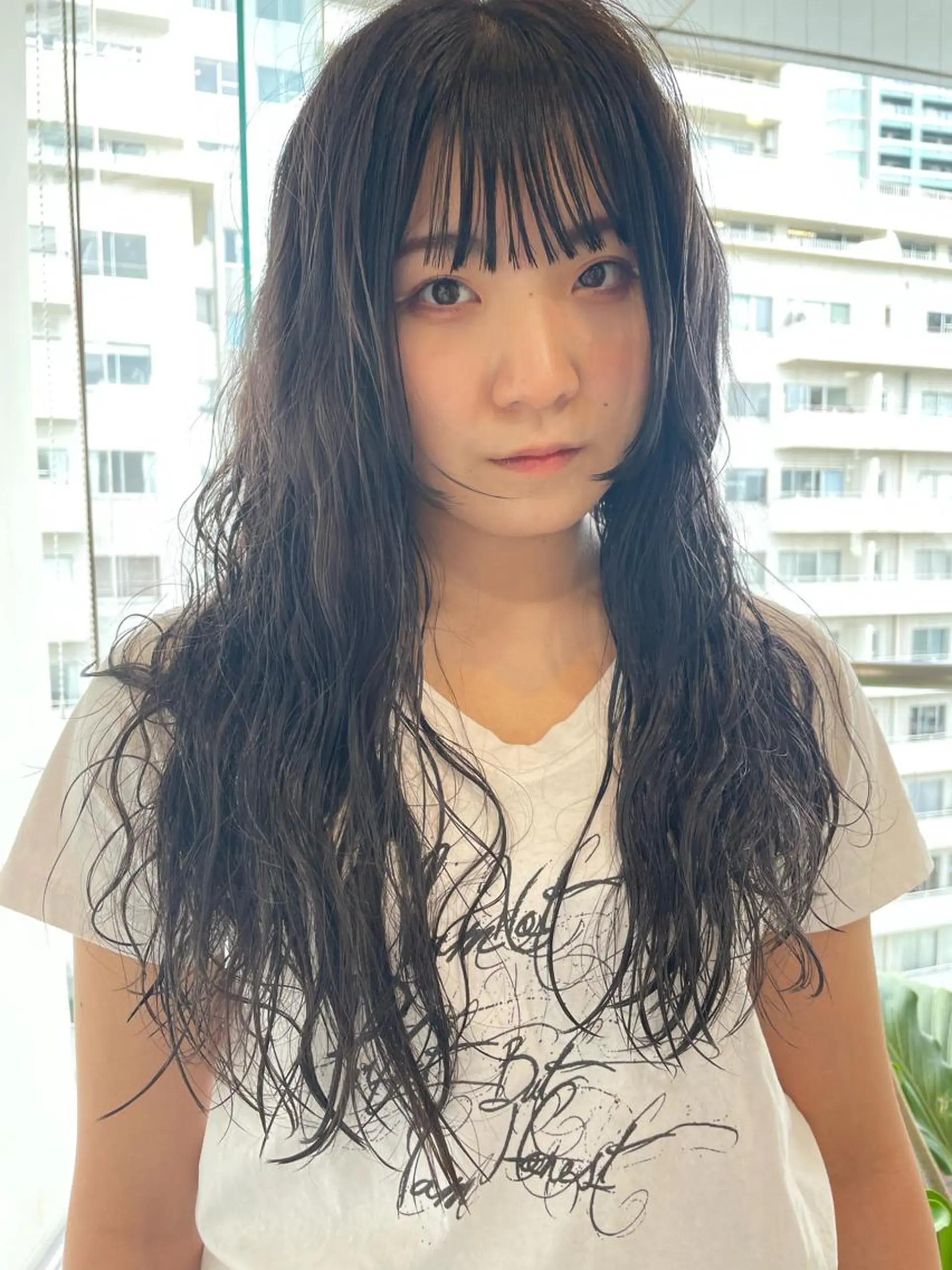 ロング カラー パーマ アッシュ ロング カット ヘアカラー パーマ トリートメント レイヤー／似合わせ TAKUYAのヘアスタイル