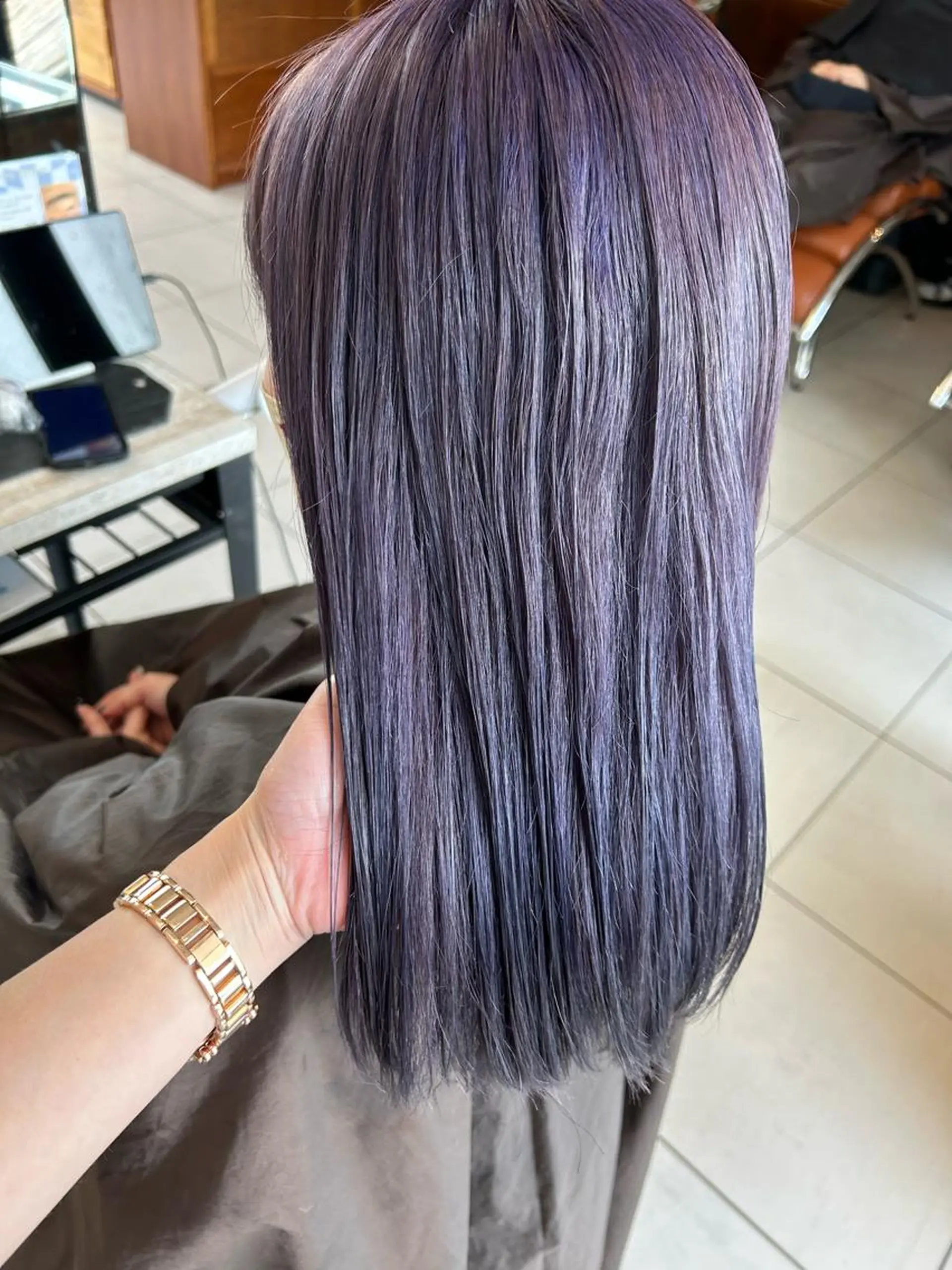 ミディアム カラー アッシュ ブリーチ ラベンダーカラー ヘアカラー トリートメント 艶カラー/耳つぼ/ 浴衣着付け/渡辺奈緒のその他イメージ