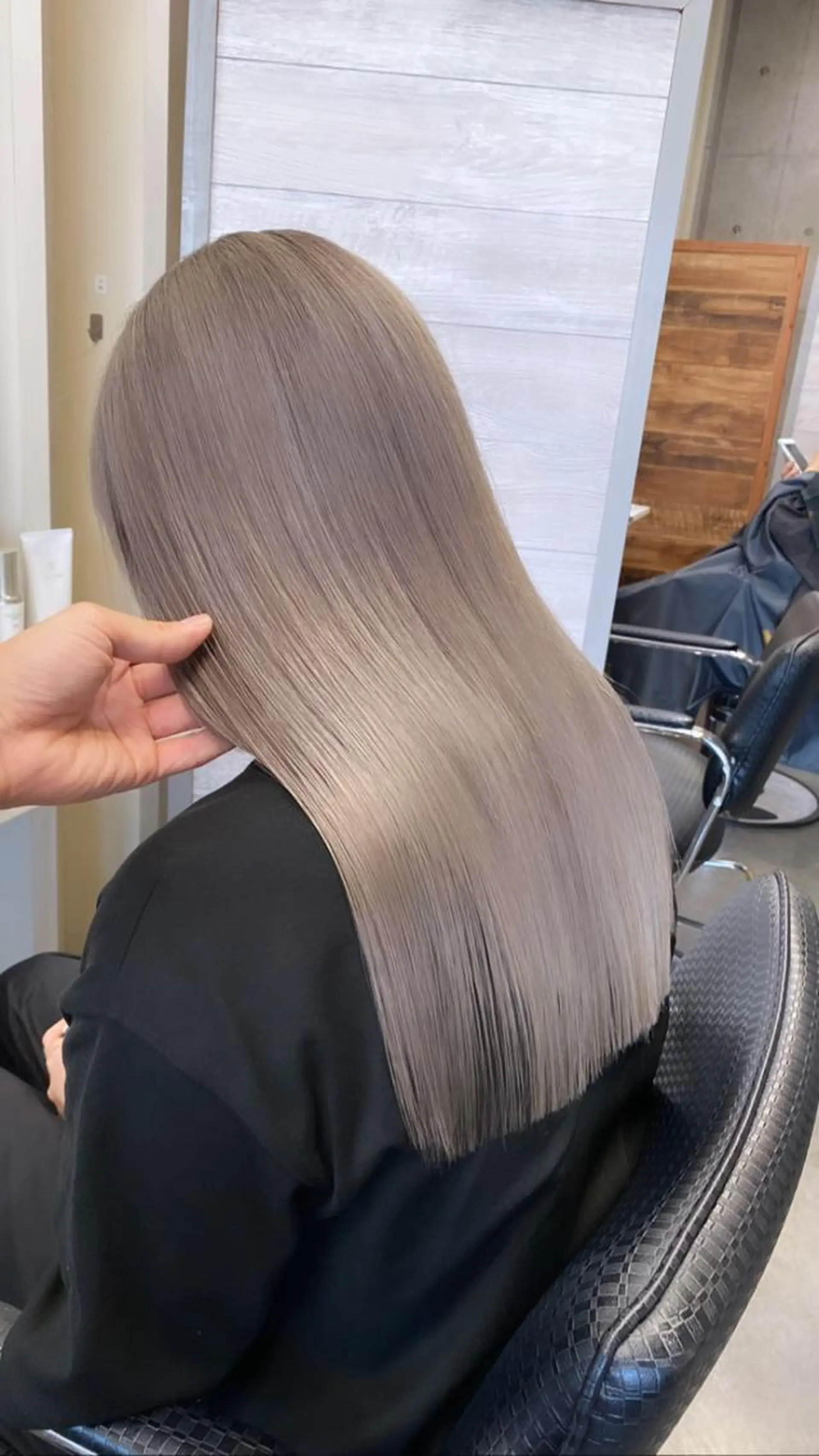 ロング カラー ヘアアレンジ メンズ メンズバレイヤージュ メンズブリーチ メンズハイライト アッシュ バレイヤージュ 縮毛矯正 ULu. 岡山駅店 髪質改善トリートメント＆ハイトーンカラー所属・SUZU/岡山/矯正 ハイトーン/レイヤーのヘアスタイル