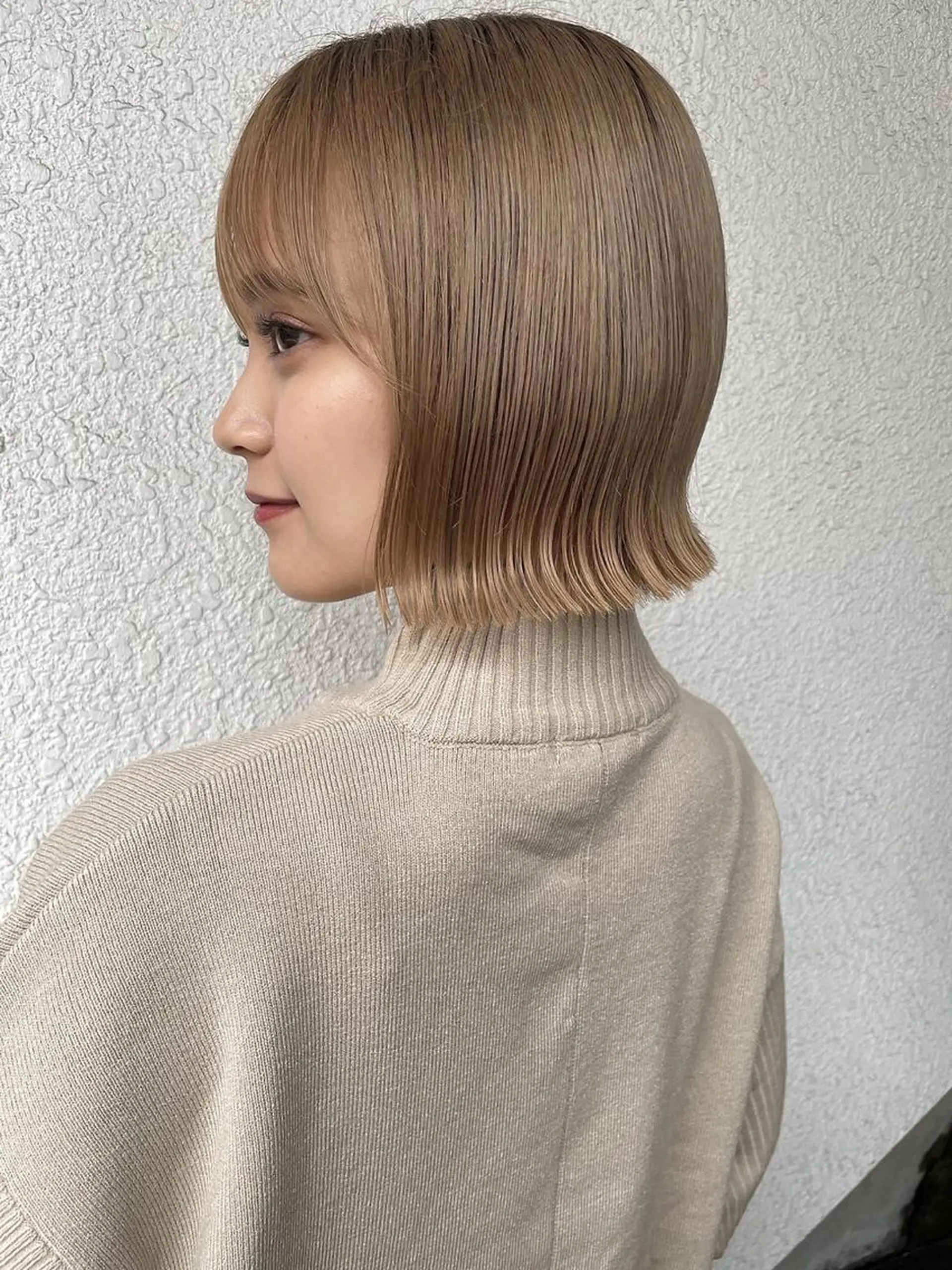 ショート カラー ハイトーンカラー Londnaitre MAHOのヘアスタイル