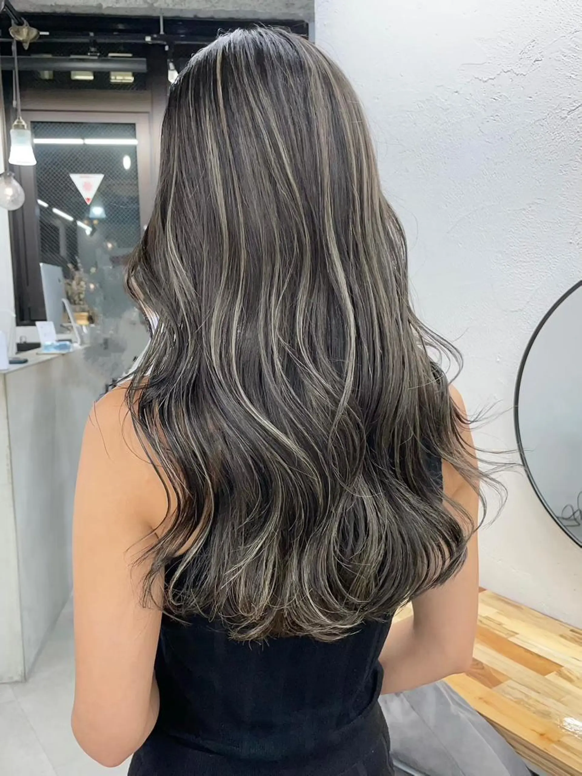 ロング 暖色カラー/レイヤー カット☁️MEI☁️のヘアスタイル