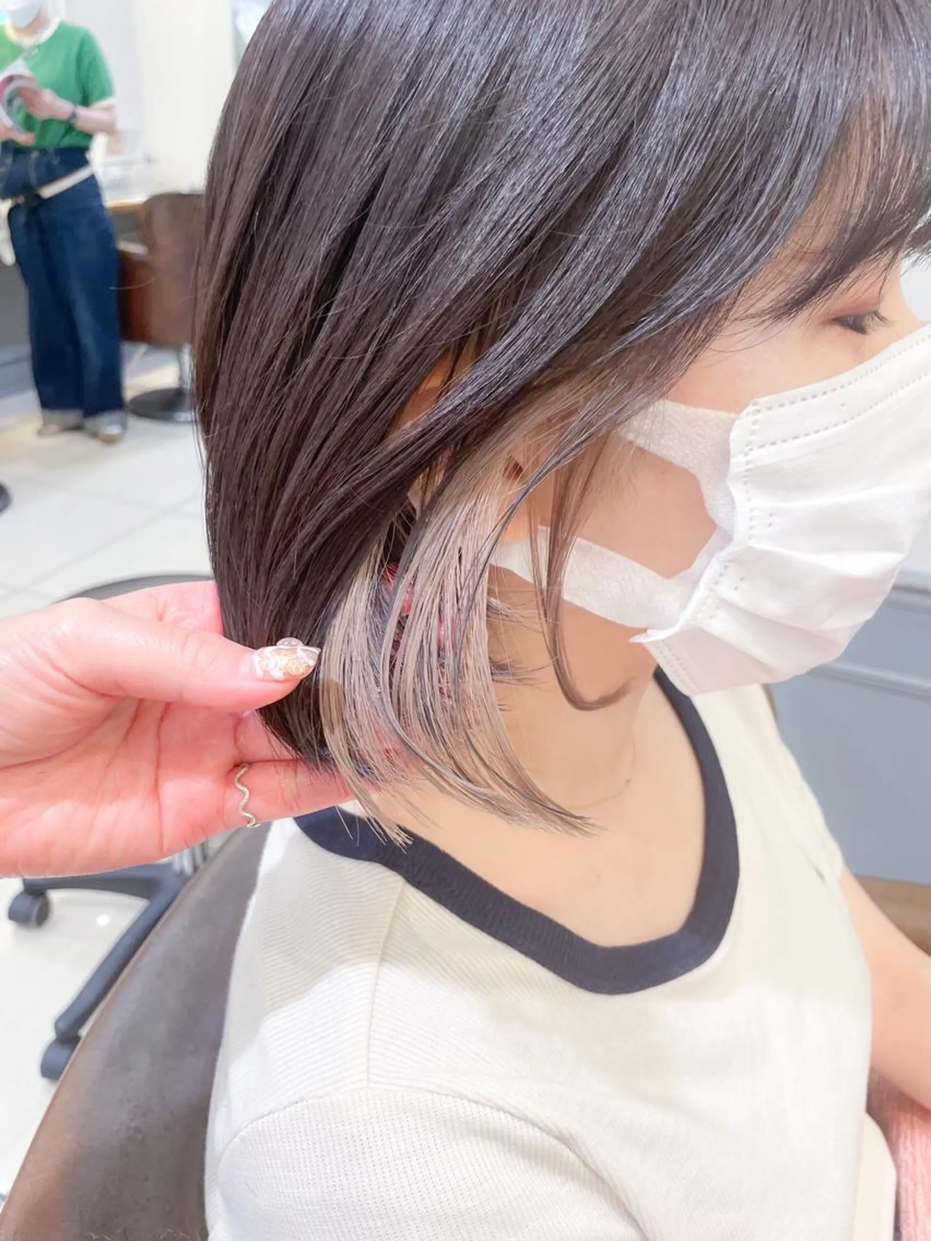 セミロング カラー インナーカラー ヘアカラー ✨カラー支持No.1 🧸ワキ カナコ🧸のヘアスタイル