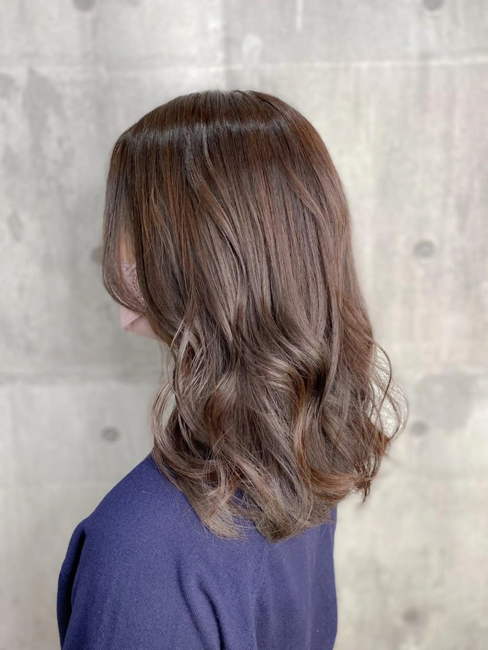 ミディアム カラー アッシュ ラベンダーカラー ラベンダーアッシュ 髪質改善 カット ヘアカラー トリートメント eclair.髪質改善&トリートメント所属・【艶髪、透明感】西村 有司のヘアスタイル