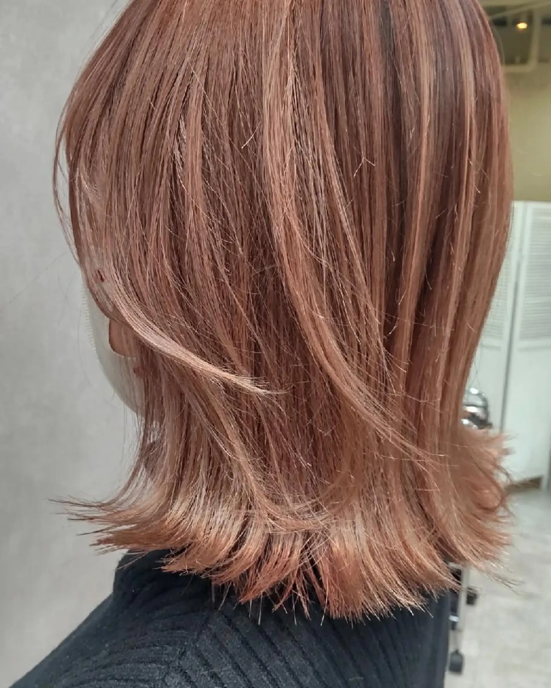 ミディアム 顔周りカット レイヤーカット 小顔カット 外ハネヘア 北村 恵美のヘアスタイル