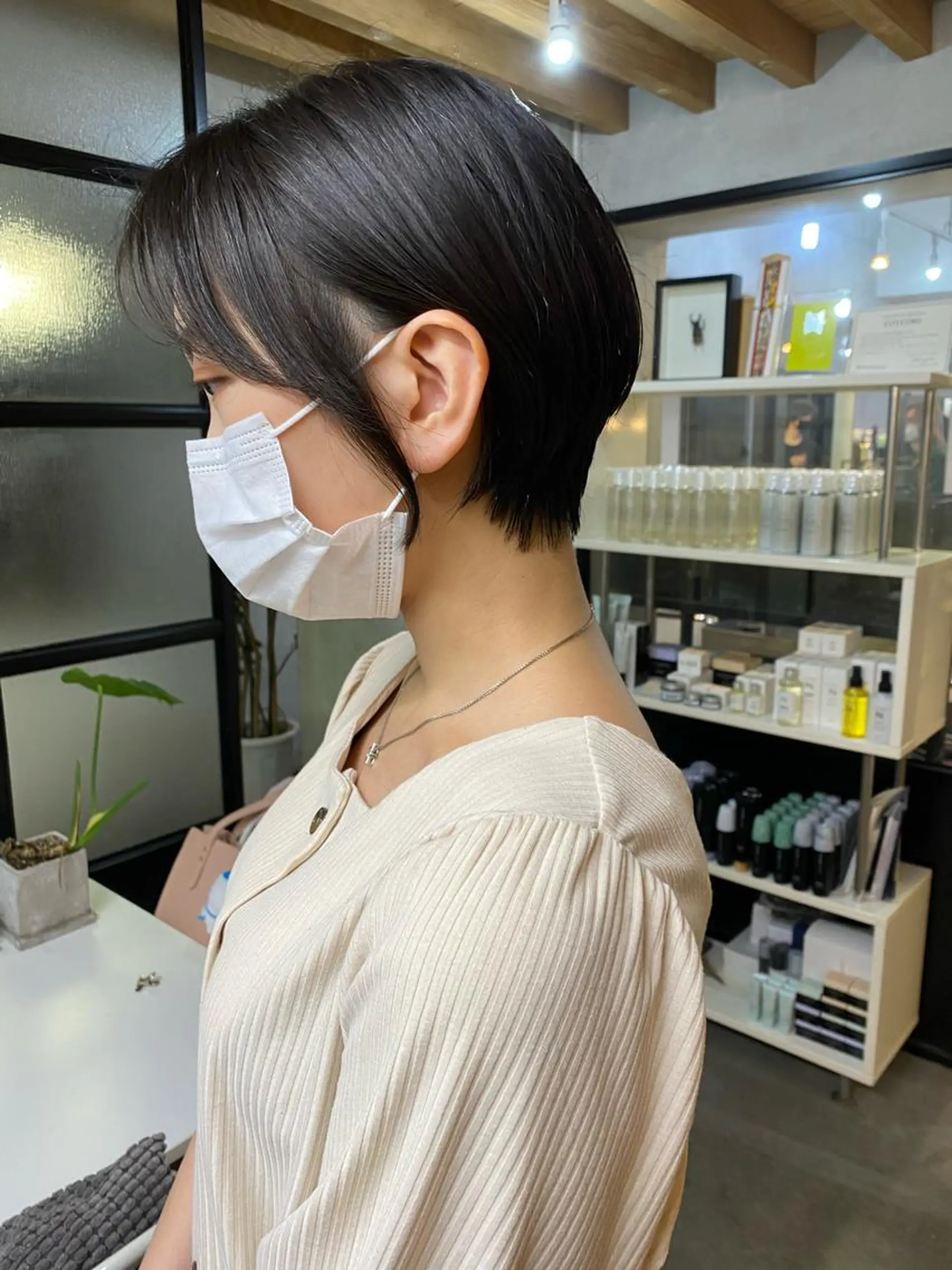 ショート ヘアアレンジ SAKURA表参道所属・切りっぱなしボブ/ デザインカラー店長のヘアスタイル