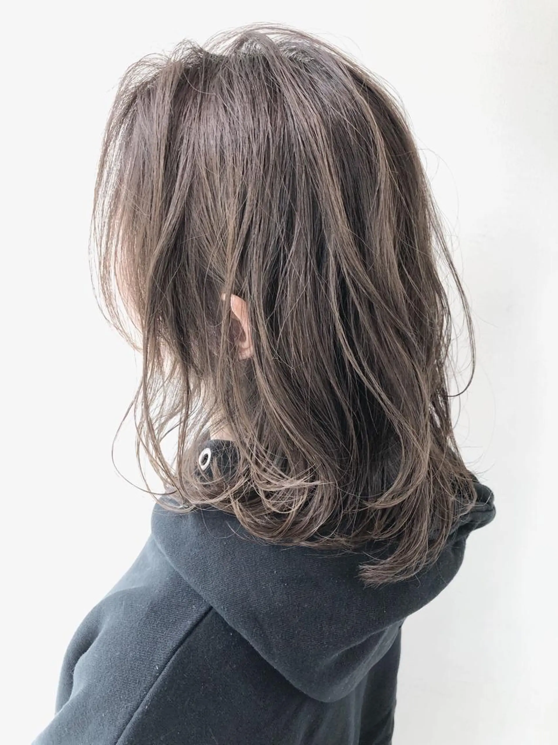 セミロング カラー パーマ ヘアアレンジ ベージュカラー Mira by greenのヘアスタイル