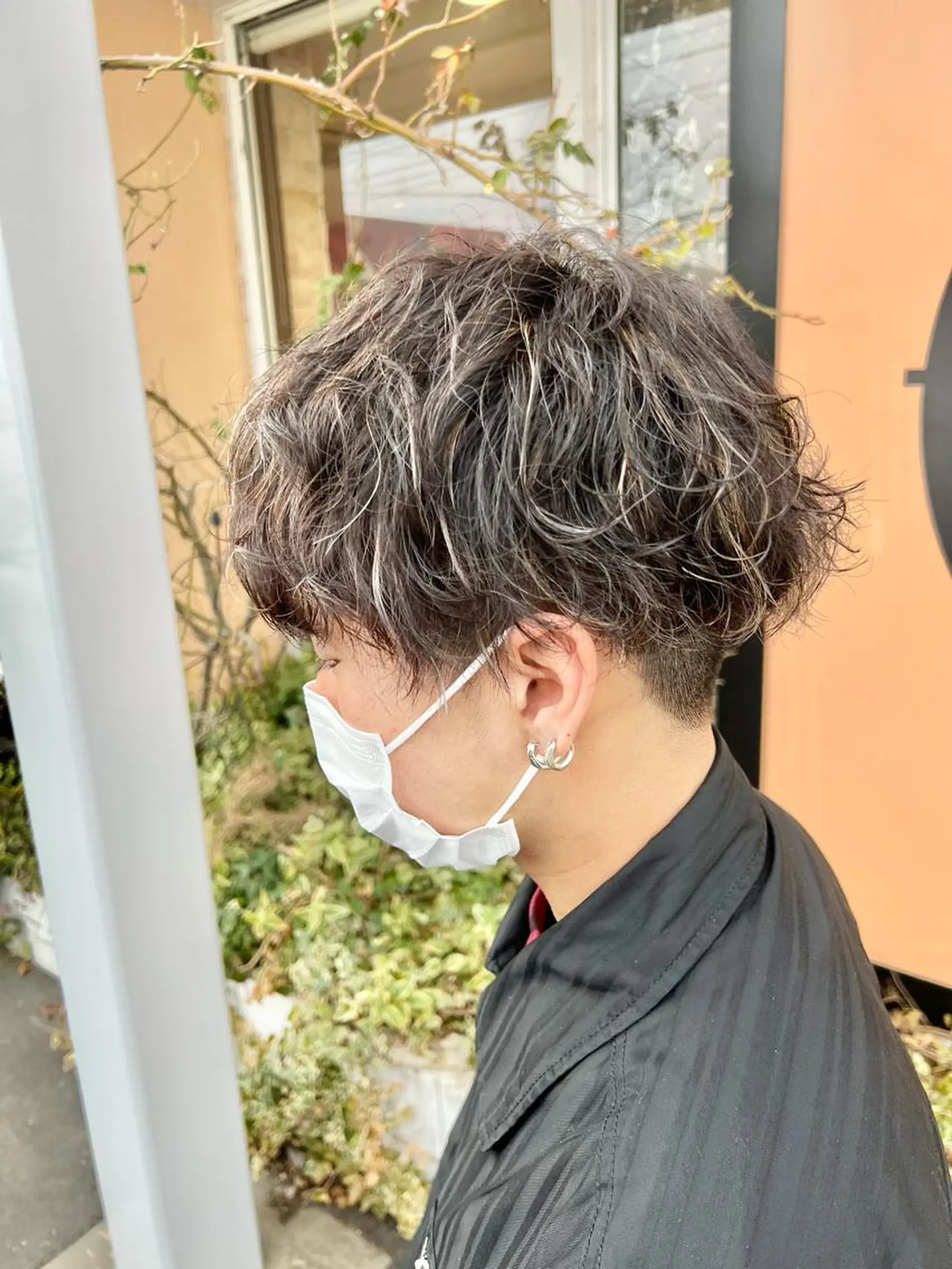 ショート ハイライト カット パーマ 下條 真のヘアスタイル