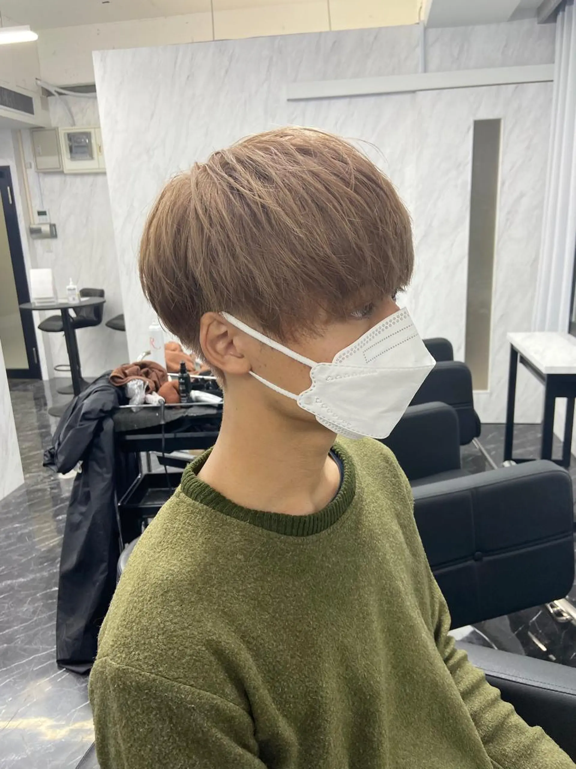 ショート カラー メンズ メンズハイトーン ハイトーンカラー ヘアカラー トリートメント ミルボンAujua認定サロン Ria  OSAKA 梅田所属・メンズ、エクステ特化 Ryuのヘアスタイル
