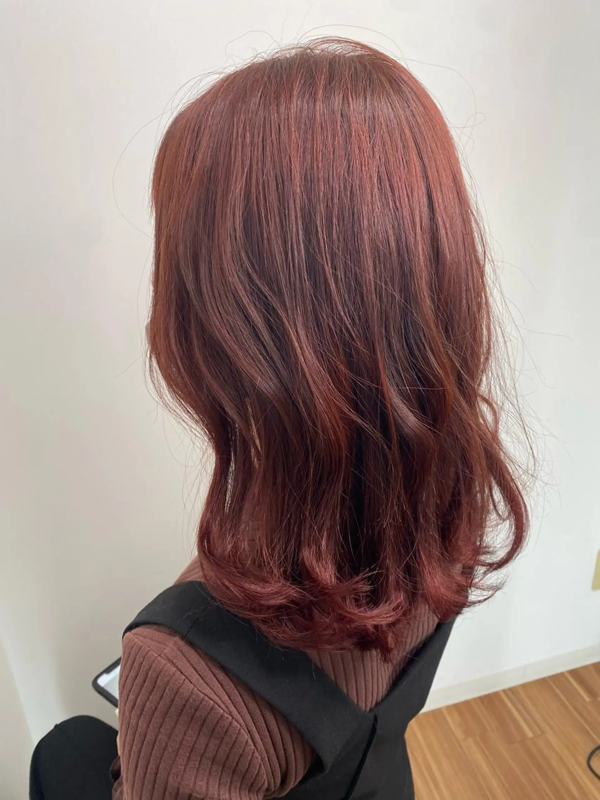 ミディアム カラー ブラウンカラー カシス ピンクカラー ピンクブラウン カット ヘアカラー パーマ 縮毛矯正 トリートメント ヘッドスパ くろだ まみのヘアスタイル