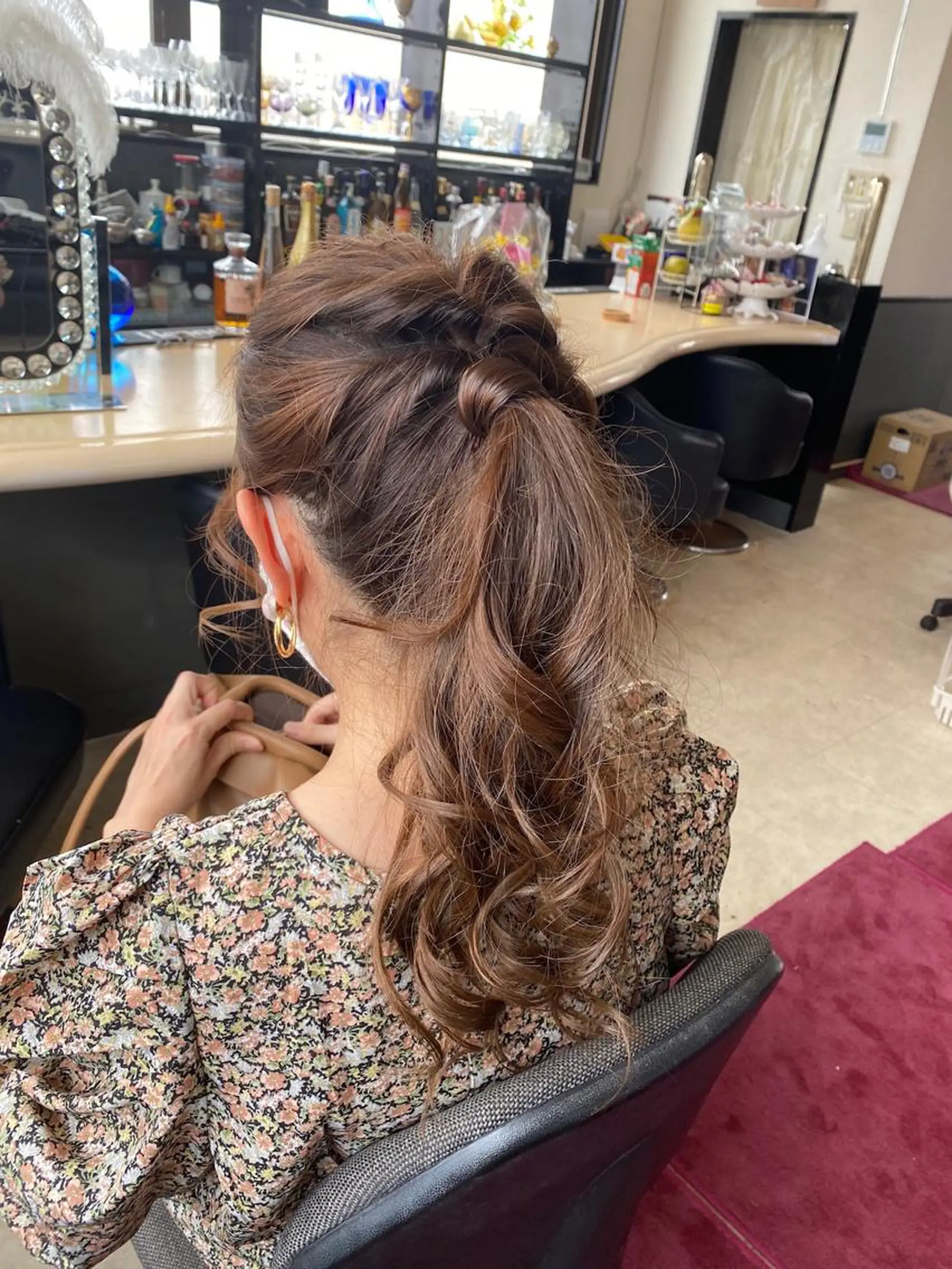 ロング カラー パーマ ヘアアレンジ ネイル マツエク・マツパ 銀河 ティンガーラのヘアスタイル
