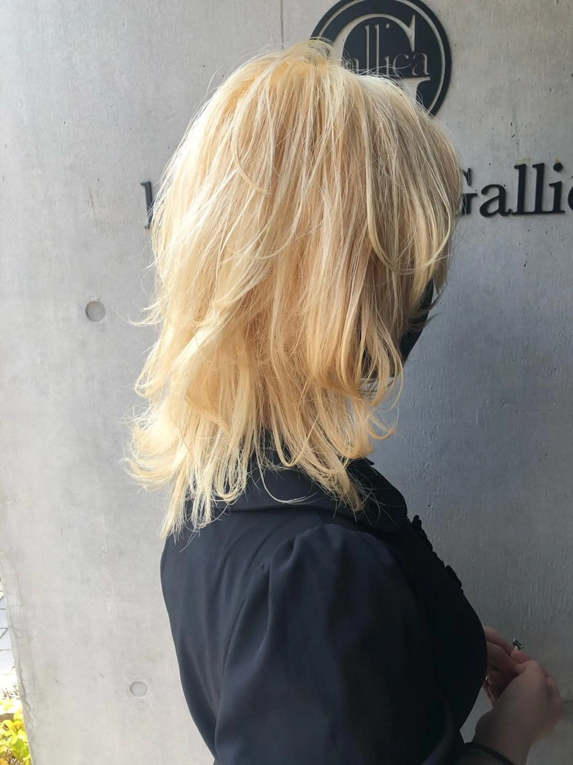 ミディアム カラー ブロンド ウルフカット ミヤギ リュウキのヘアスタイル