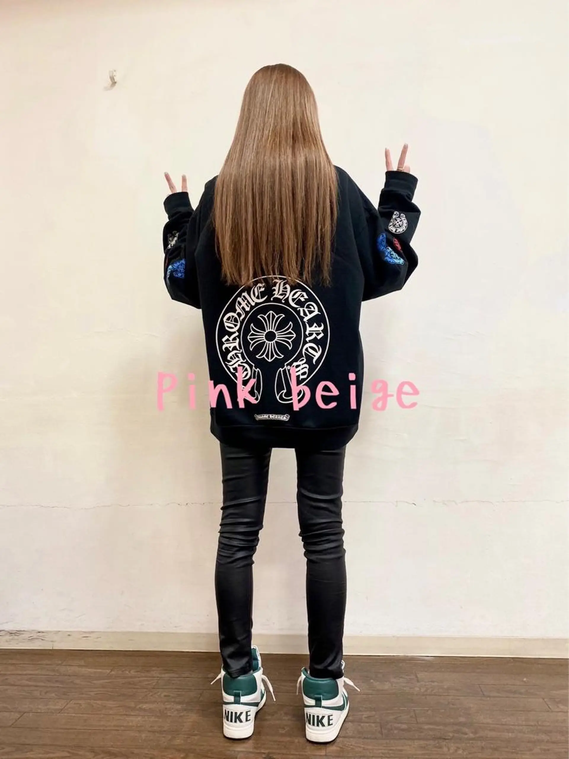 ロング カラー ベージュカラー イルミナカラー ピンクカラー ピンクベージュ ヘアカラー 萩原 博のヘアスタイル