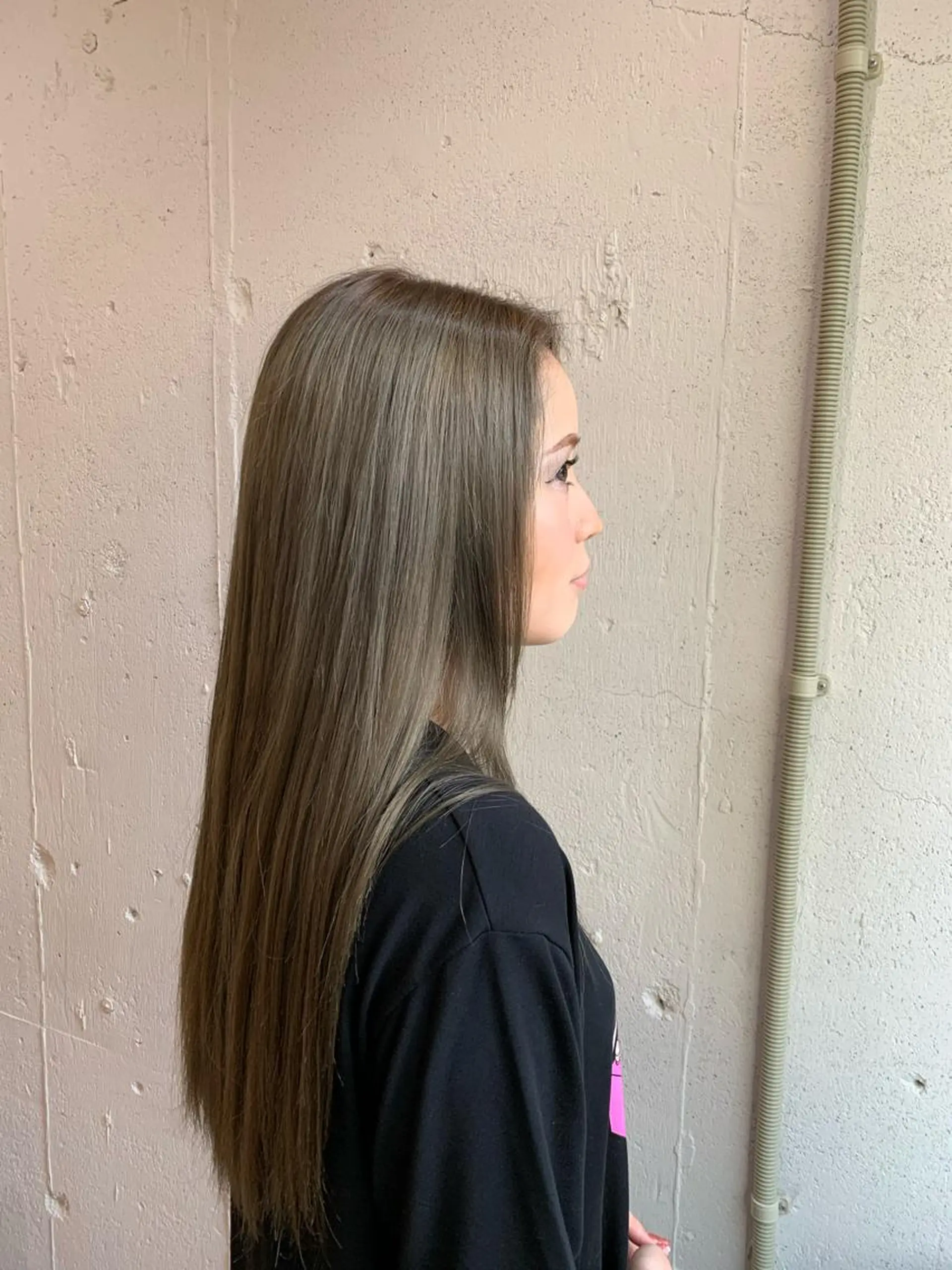 ロング カラー グレージュ シルバー シルバーグレージュ 💛丁寧さNo.🥇 🧸片山智裕💛のヘアスタイル