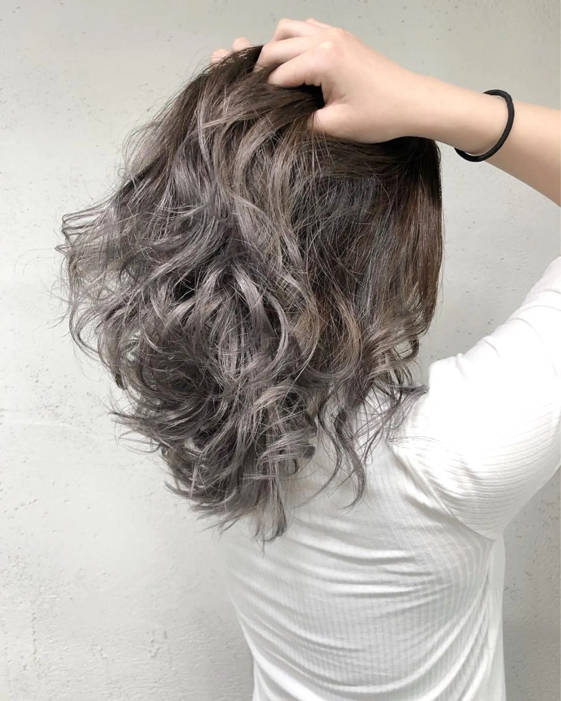 セミロング カラー ヘアアレンジ 【池袋/スパイキー ショート】ⓝⓘⓜⓤのヘアスタイル