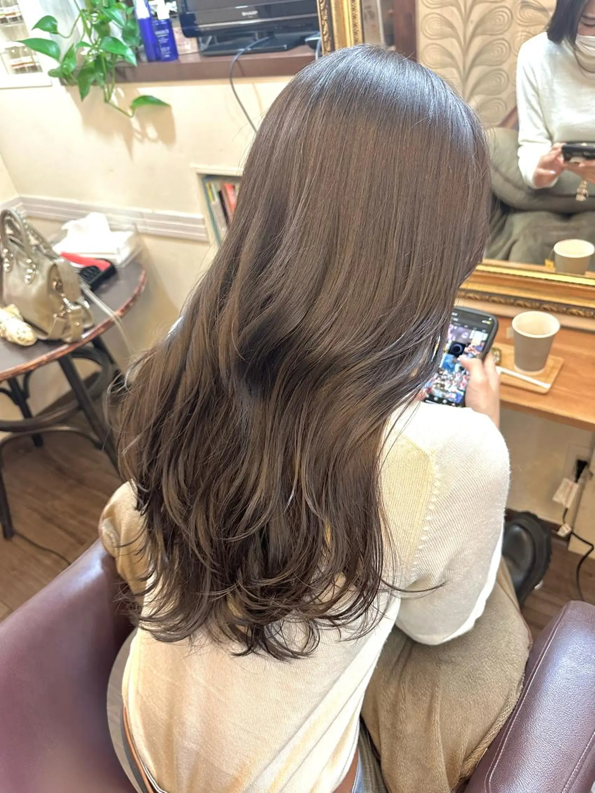 ロング カラー カット ヘアカラー 🌱ケミカル美容師 未来を綺麗に🌱優吾のヘアスタイル