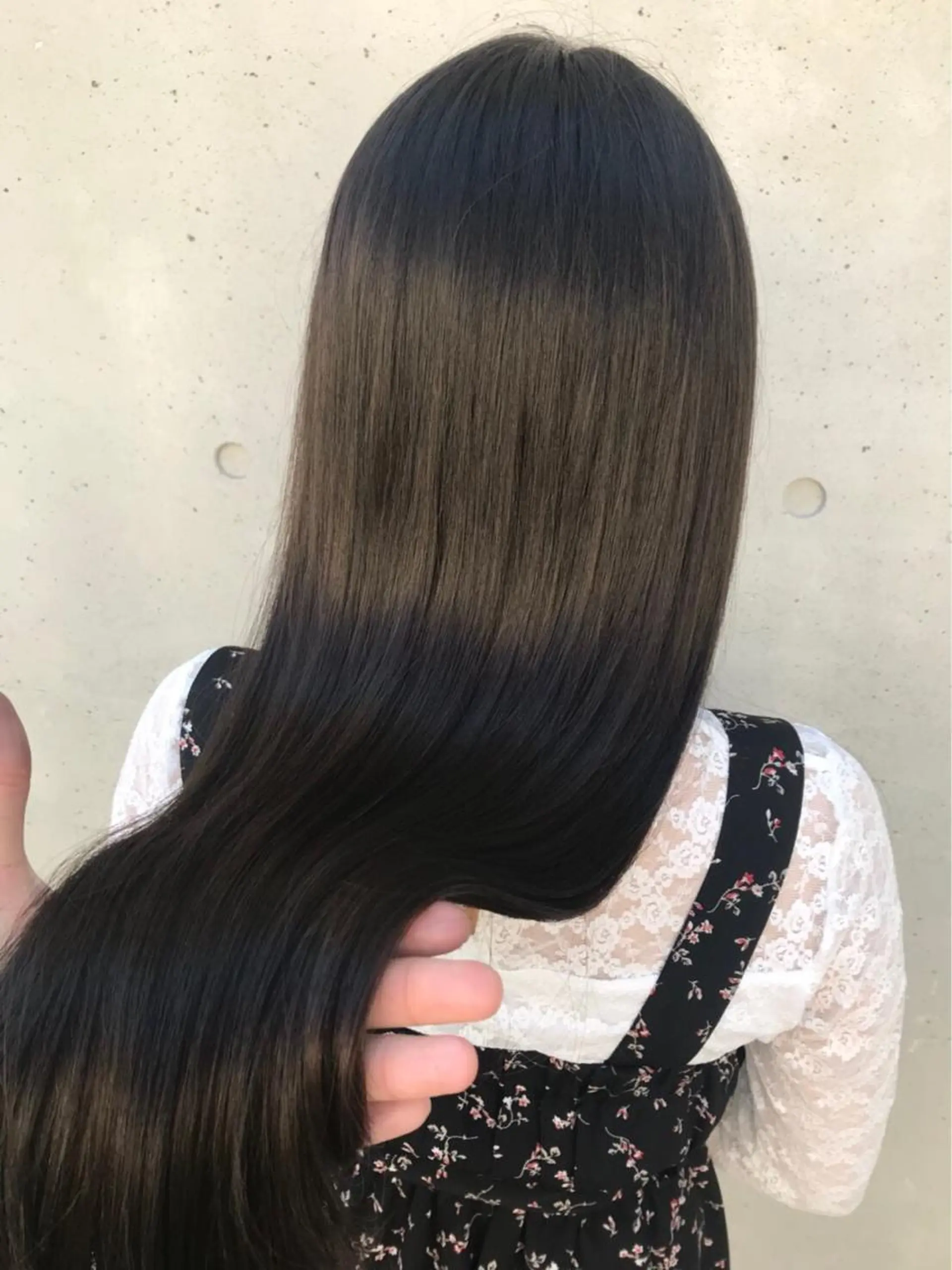 ロング カラー 吉川 純太のヘアスタイル