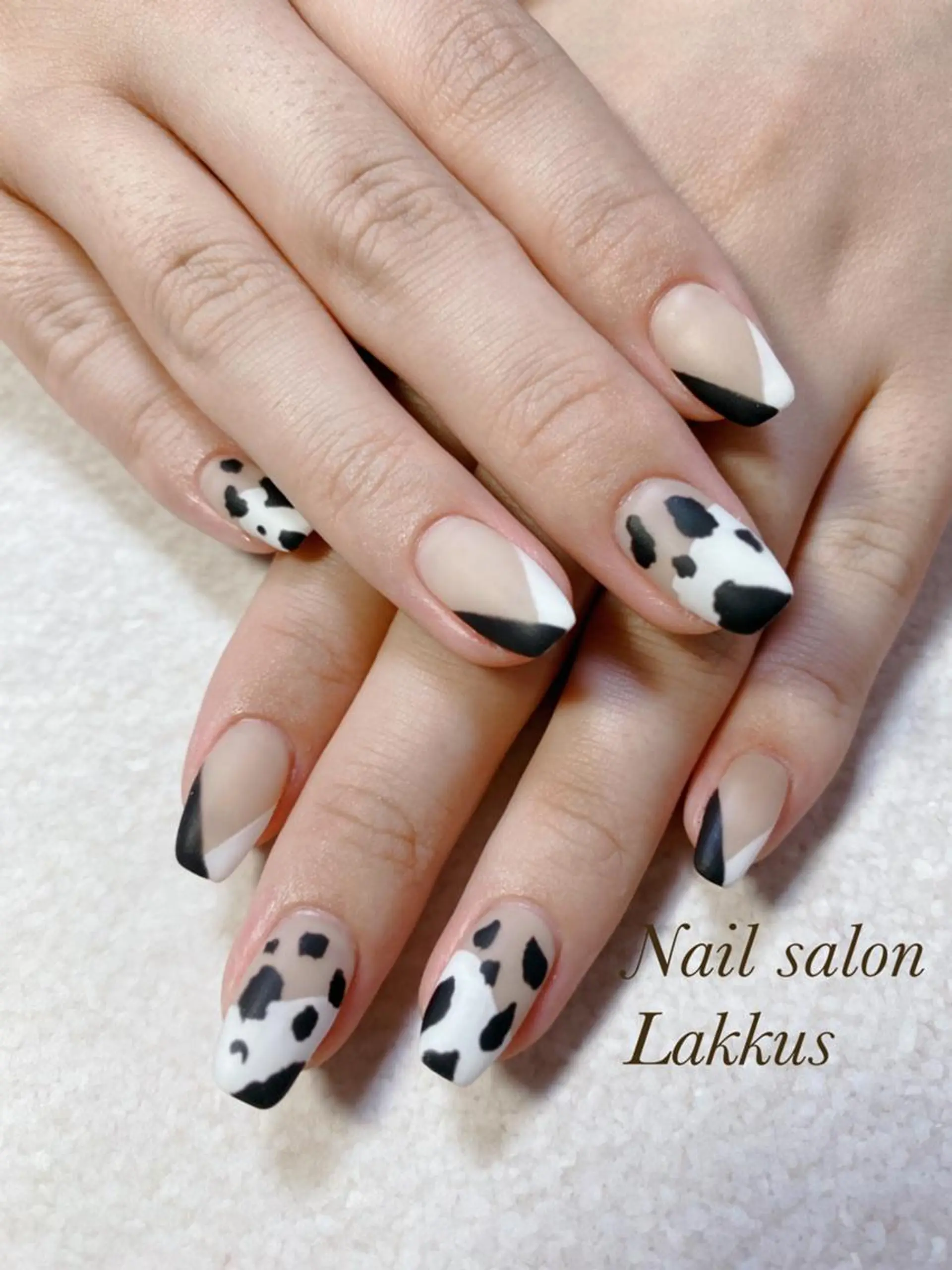 ネイル Lakkus T－CHIのネイルデザイン